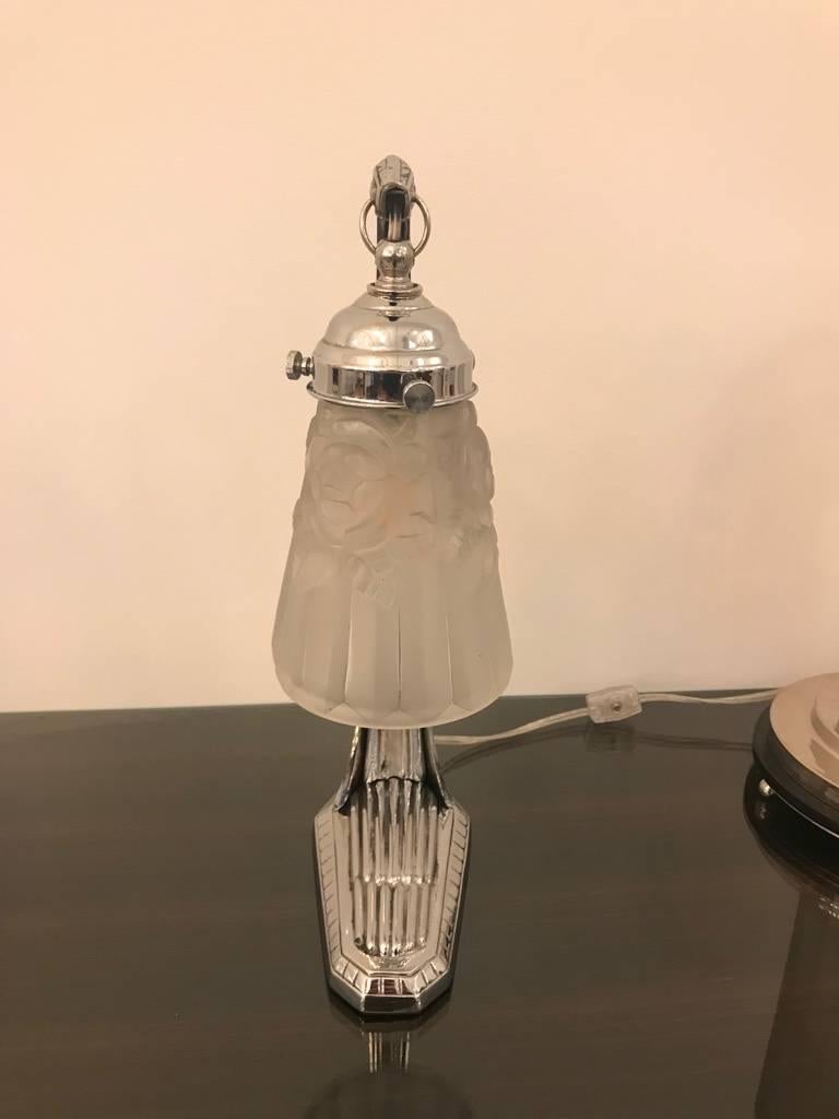 Lámpara de sobremesa Art Déco francesa de Degue Art Decó en venta