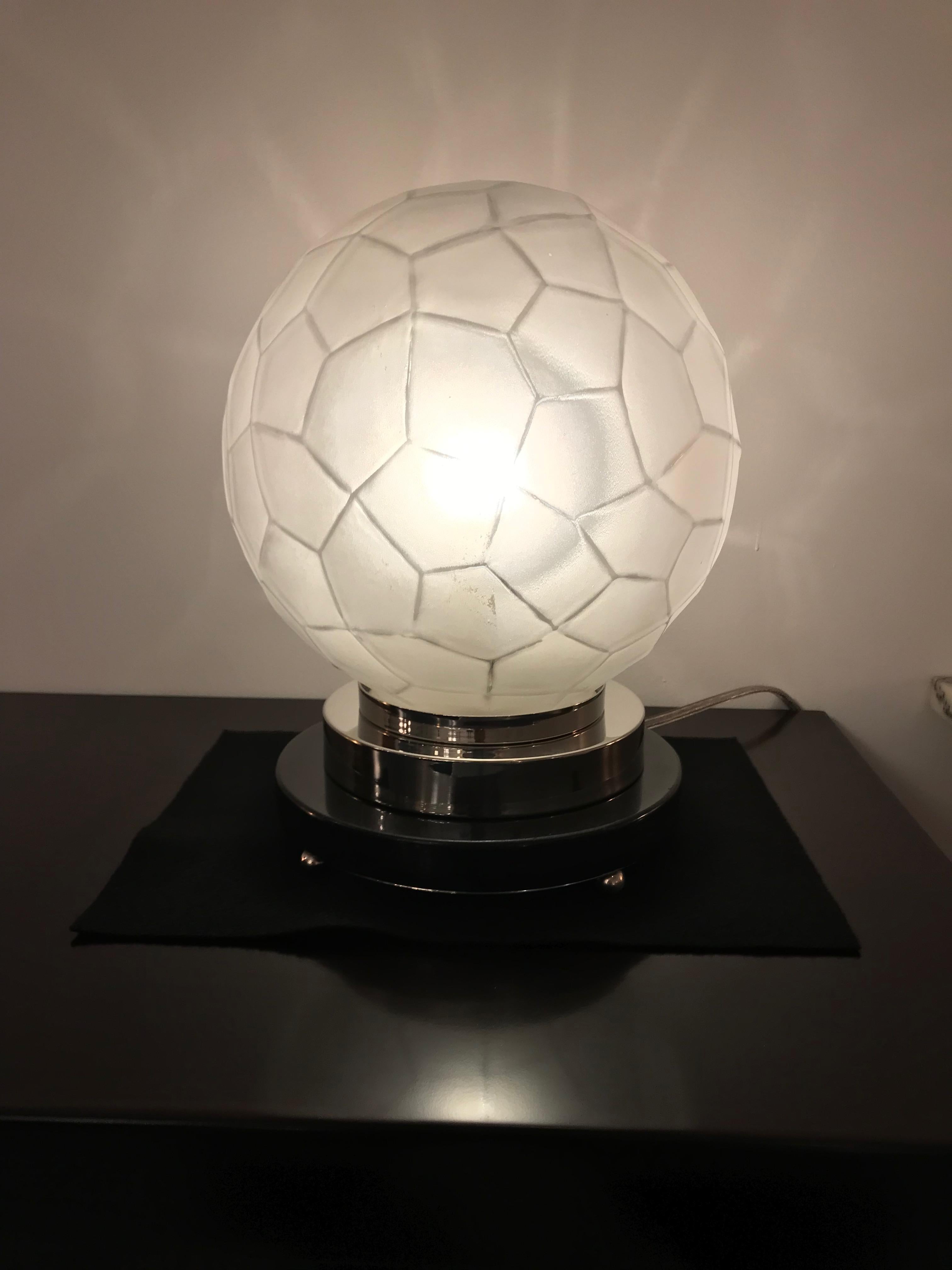 Lampe de table Art déco française par Genet et Michon avec motif géométrique en vente 6