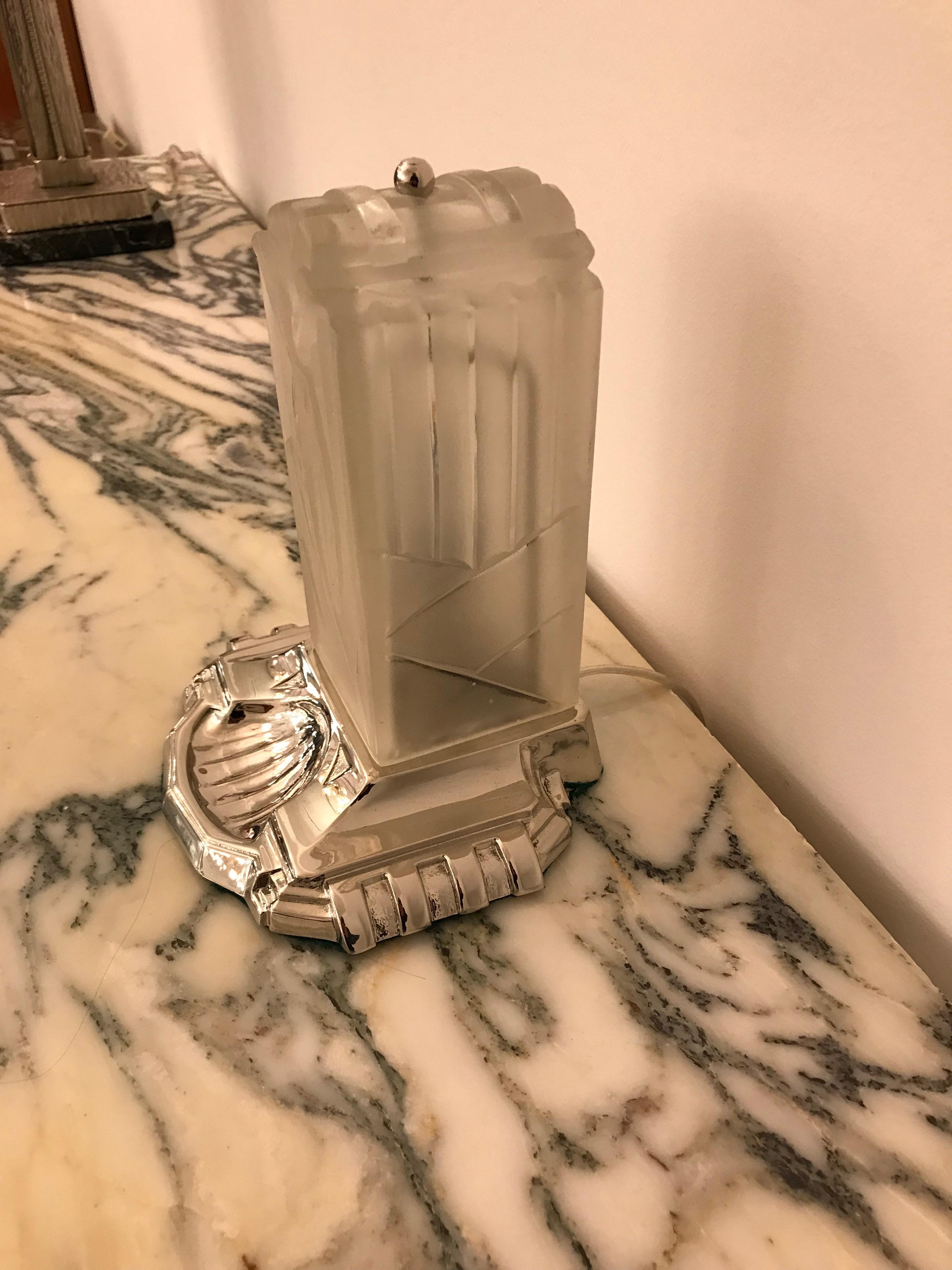 French Art Deco Table Lamp by Hugue For Sale 3