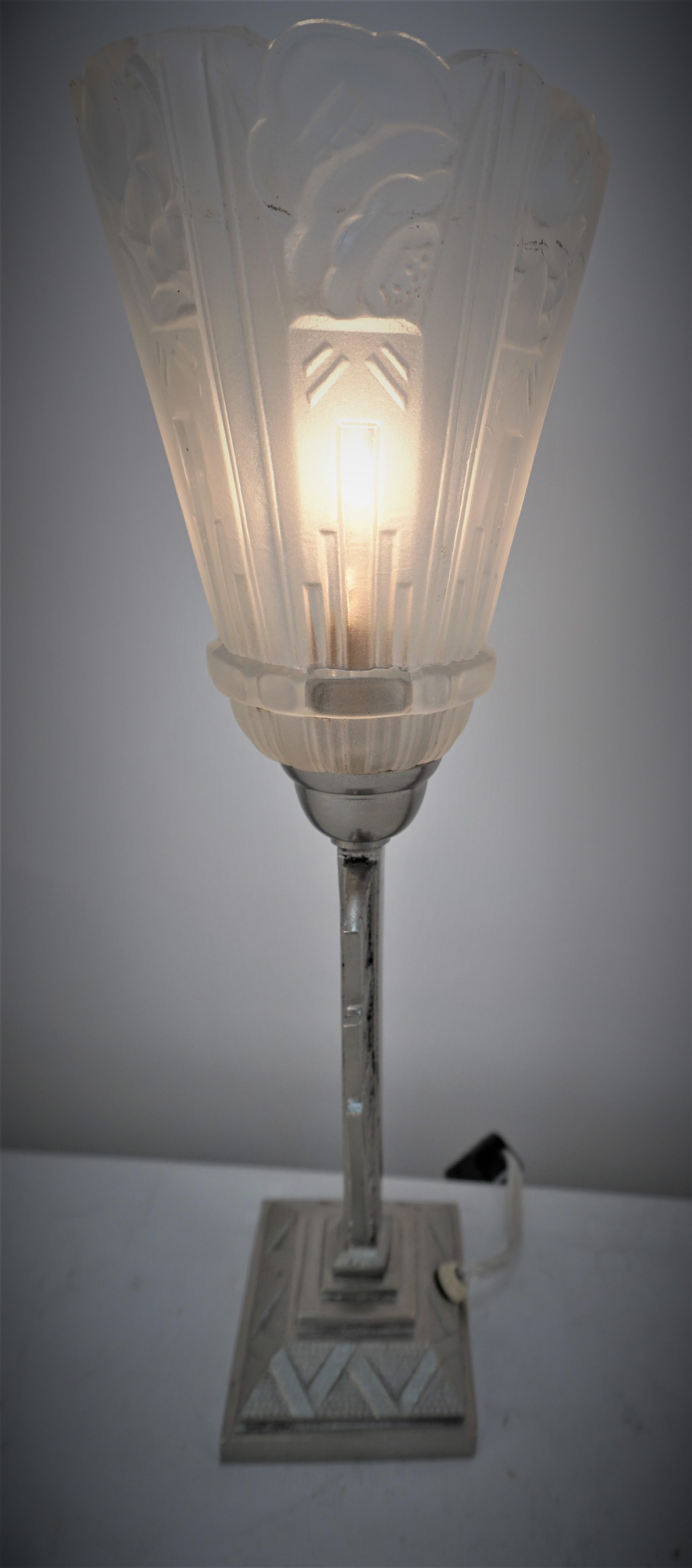 Glass French Art Deco Table Lamp by J. Robert For Sale