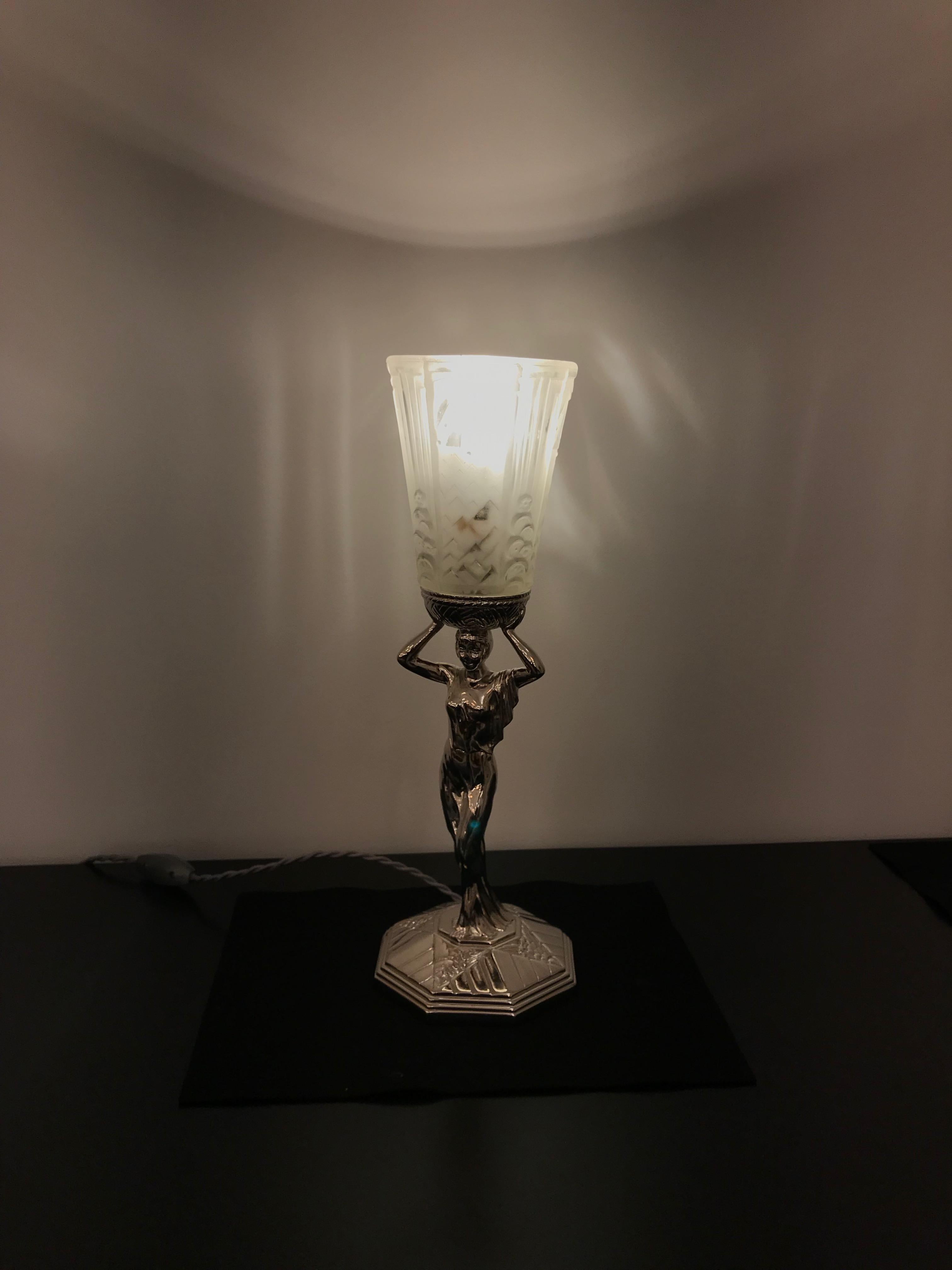 Lampe de table Art Déco française par Muller Frères Luneville en vente 8