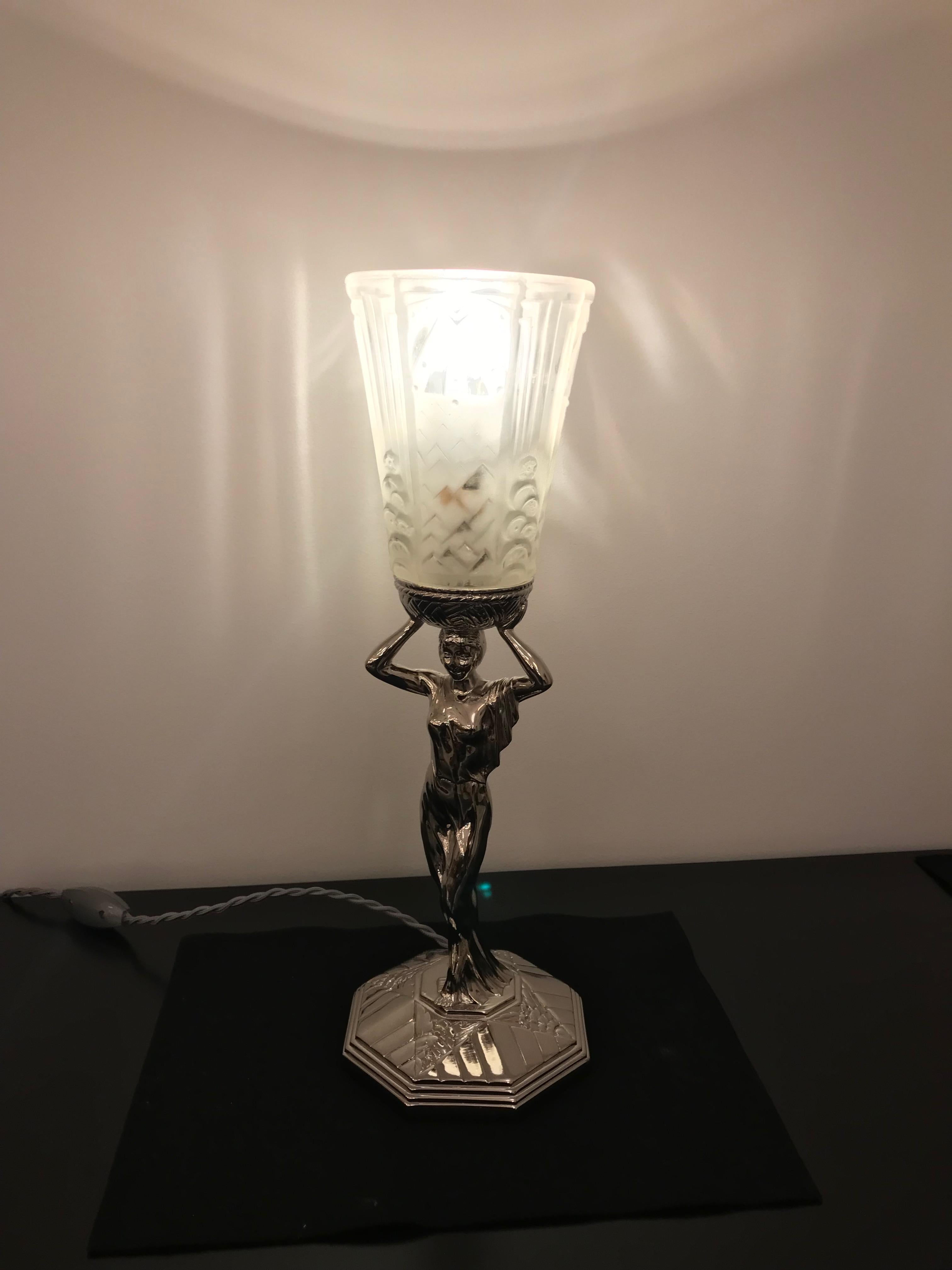 Lampe de table Art Déco française par Muller Frères Luneville en vente 9