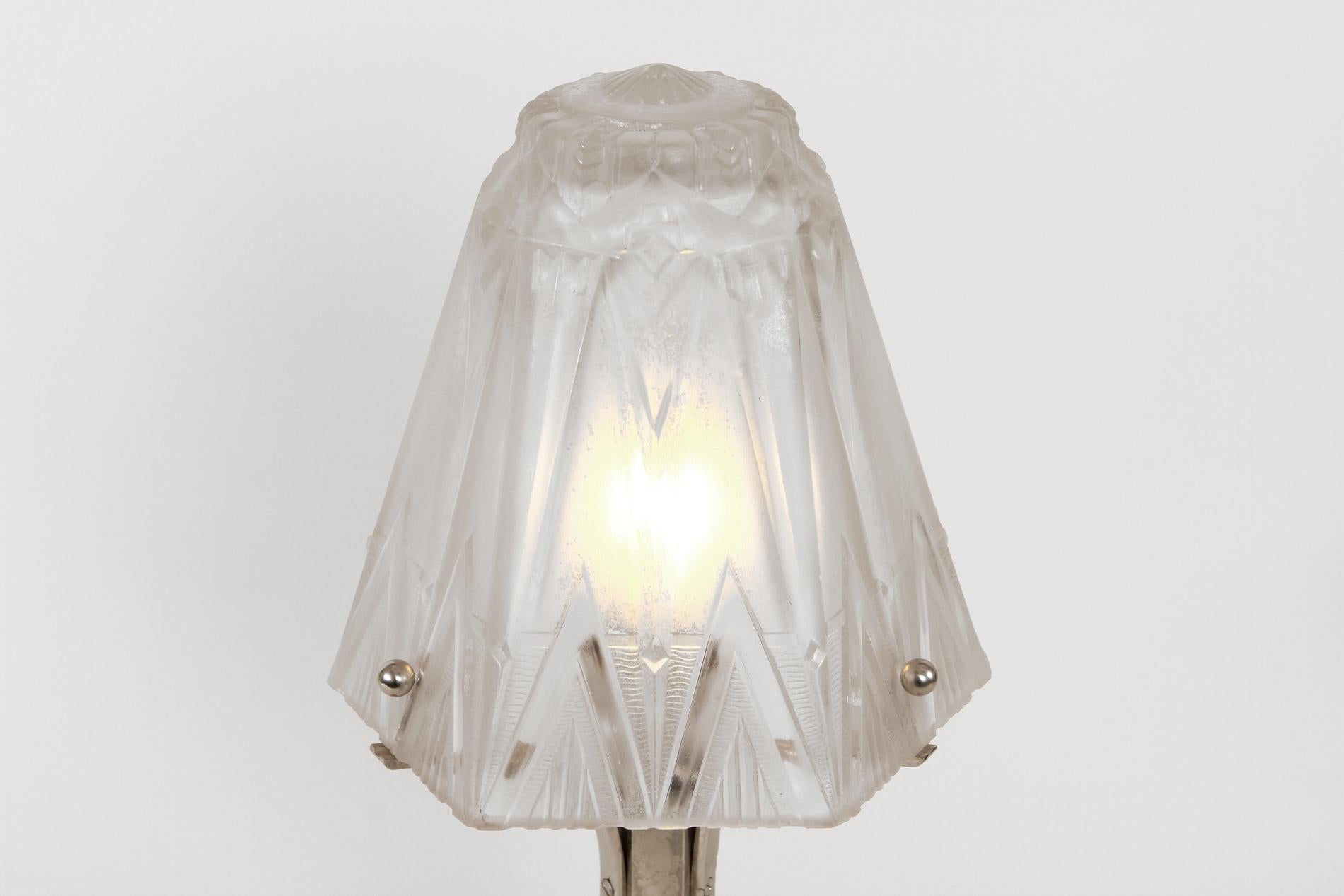 20th Century French Art Deco table lamp by Muller Frères Luneville For Sale