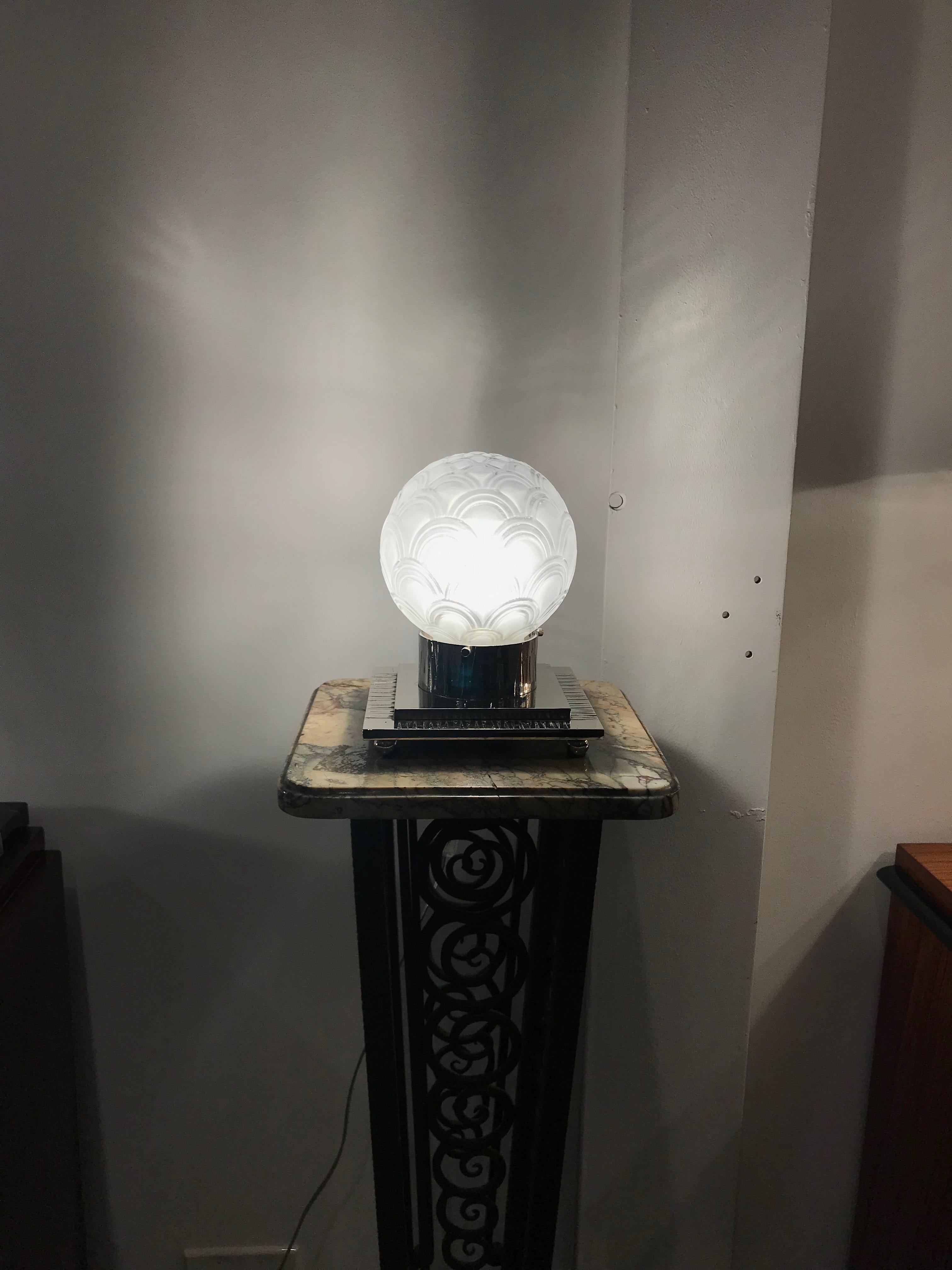 Lampe de Table Art Déco Française par Pierre D'avesn en vente 6
