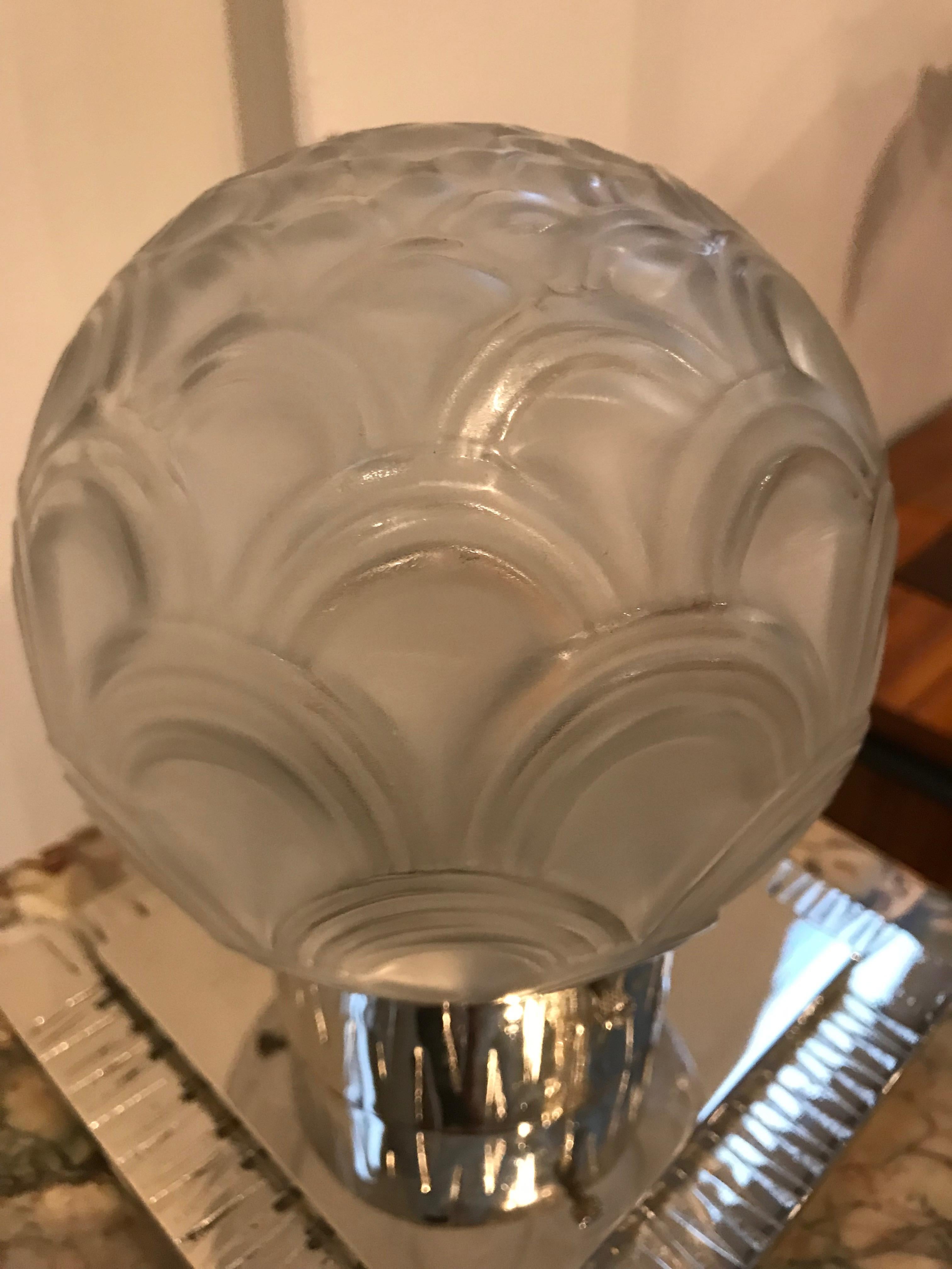 French Art Deco Table Lamp by Pierre D’avesn For Sale 3