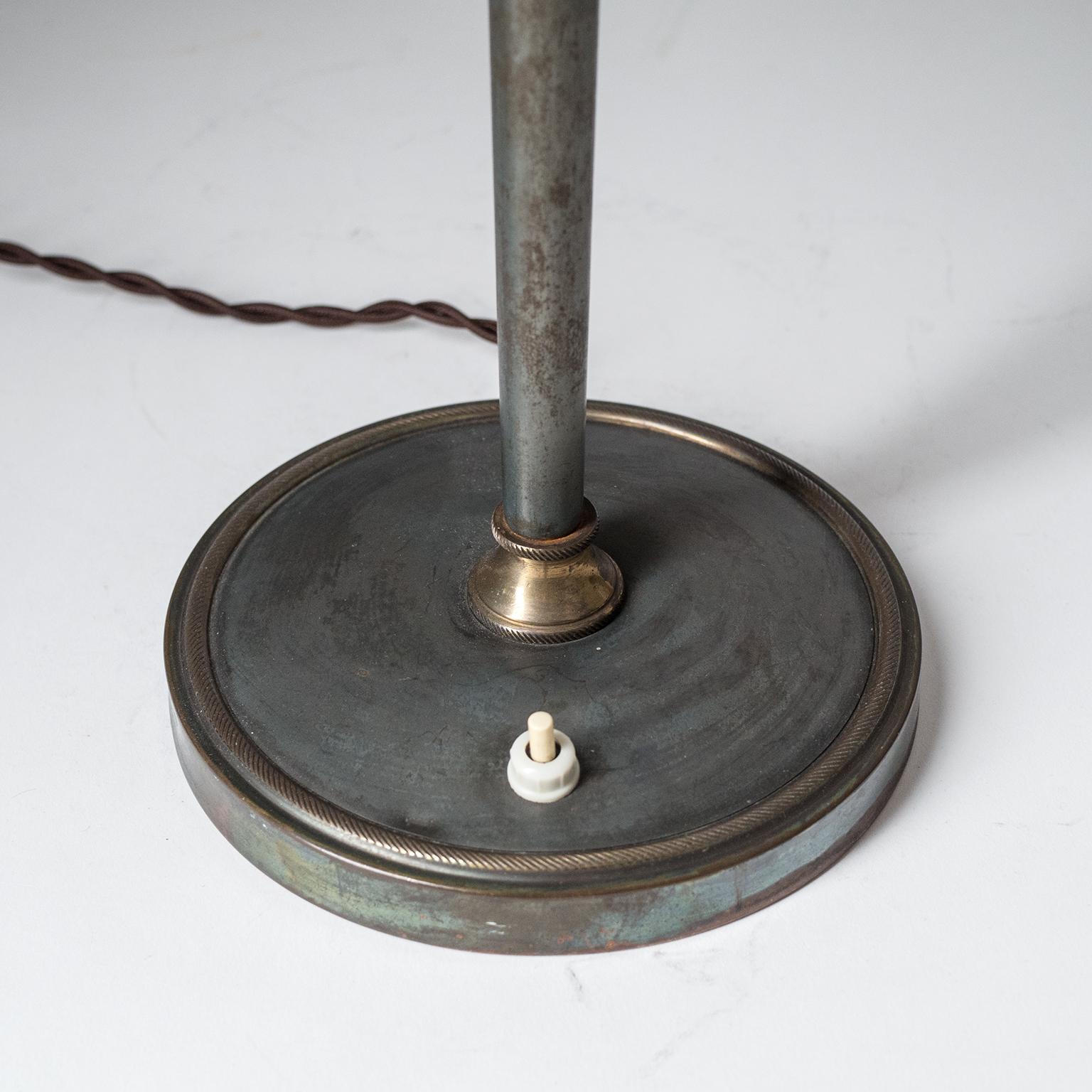French Art Deco Table Lamp by Sabino, circa 1930 1