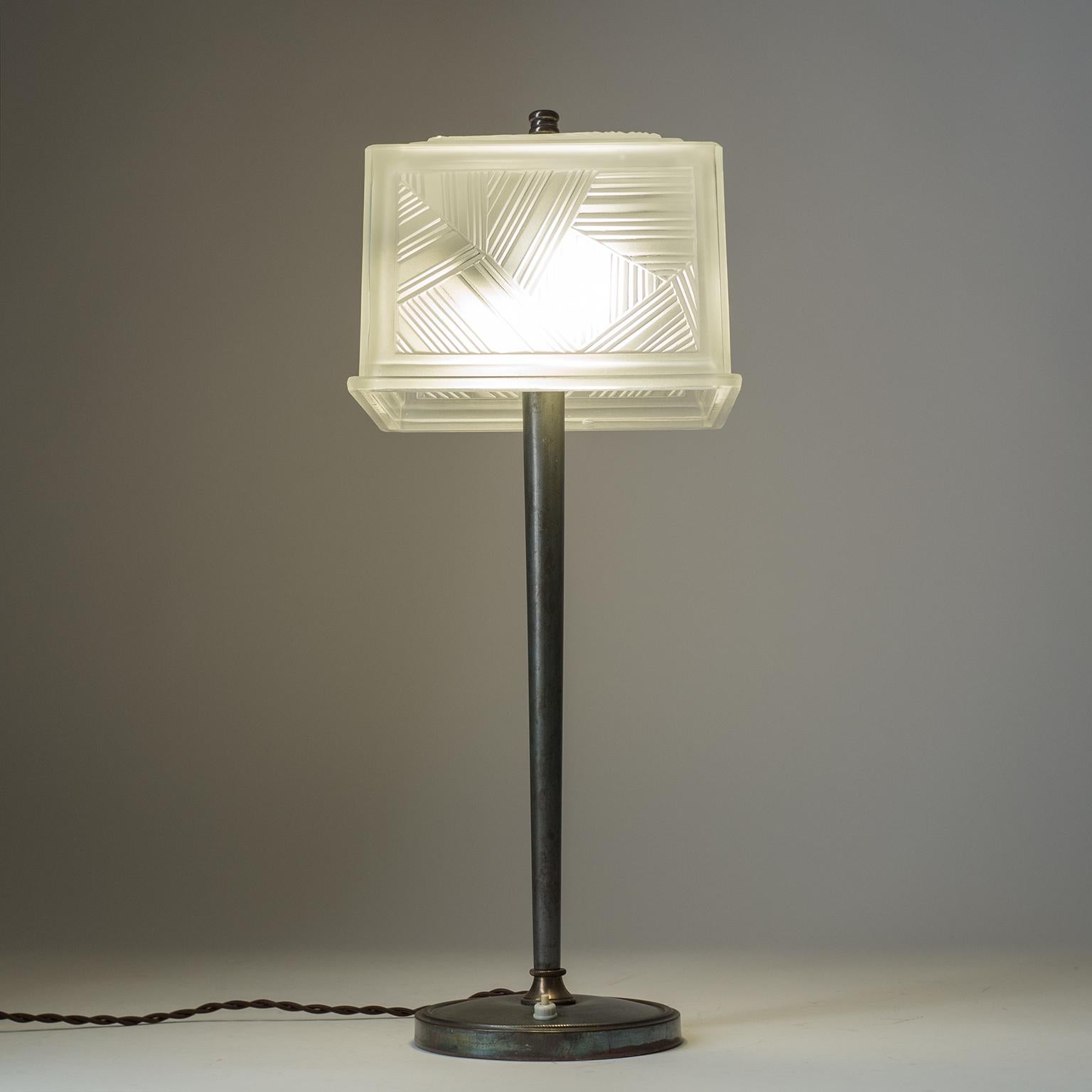 French Art Deco Table Lamp by Sabino, circa 1930 11