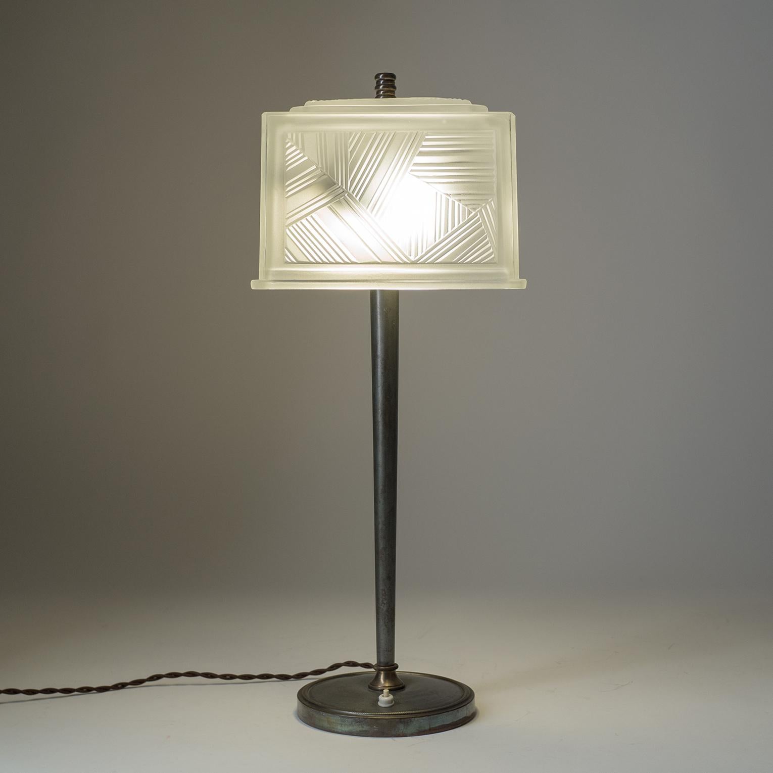 French Art Deco Table Lamp by Sabino, circa 1930 5