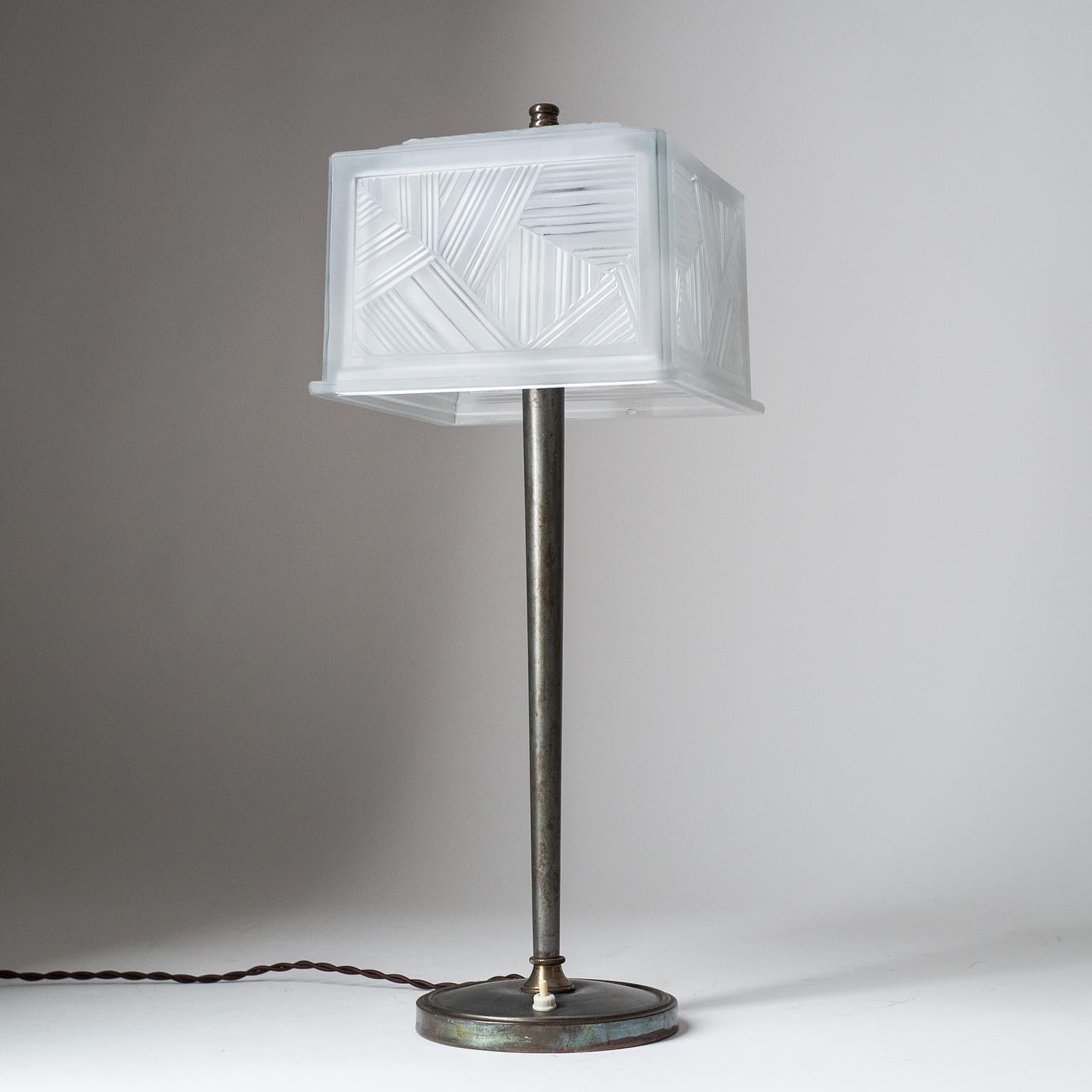 French Art Deco Table Lamp by Sabino, circa 1930 6