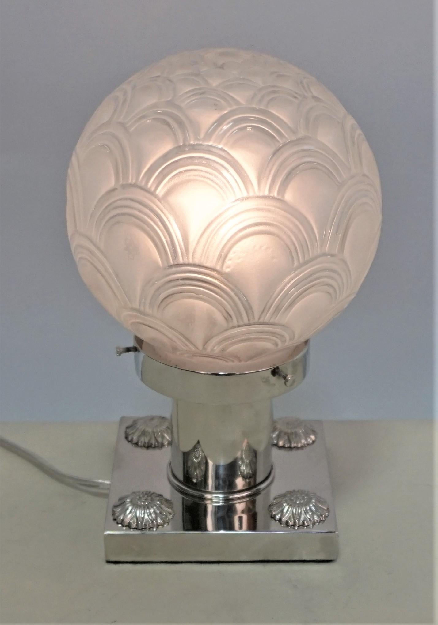 Glass French Art Deco Table Lamp by Sabino