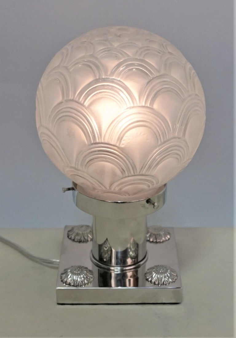 Glass French Art Deco Table Lamp by Sabino For Sale