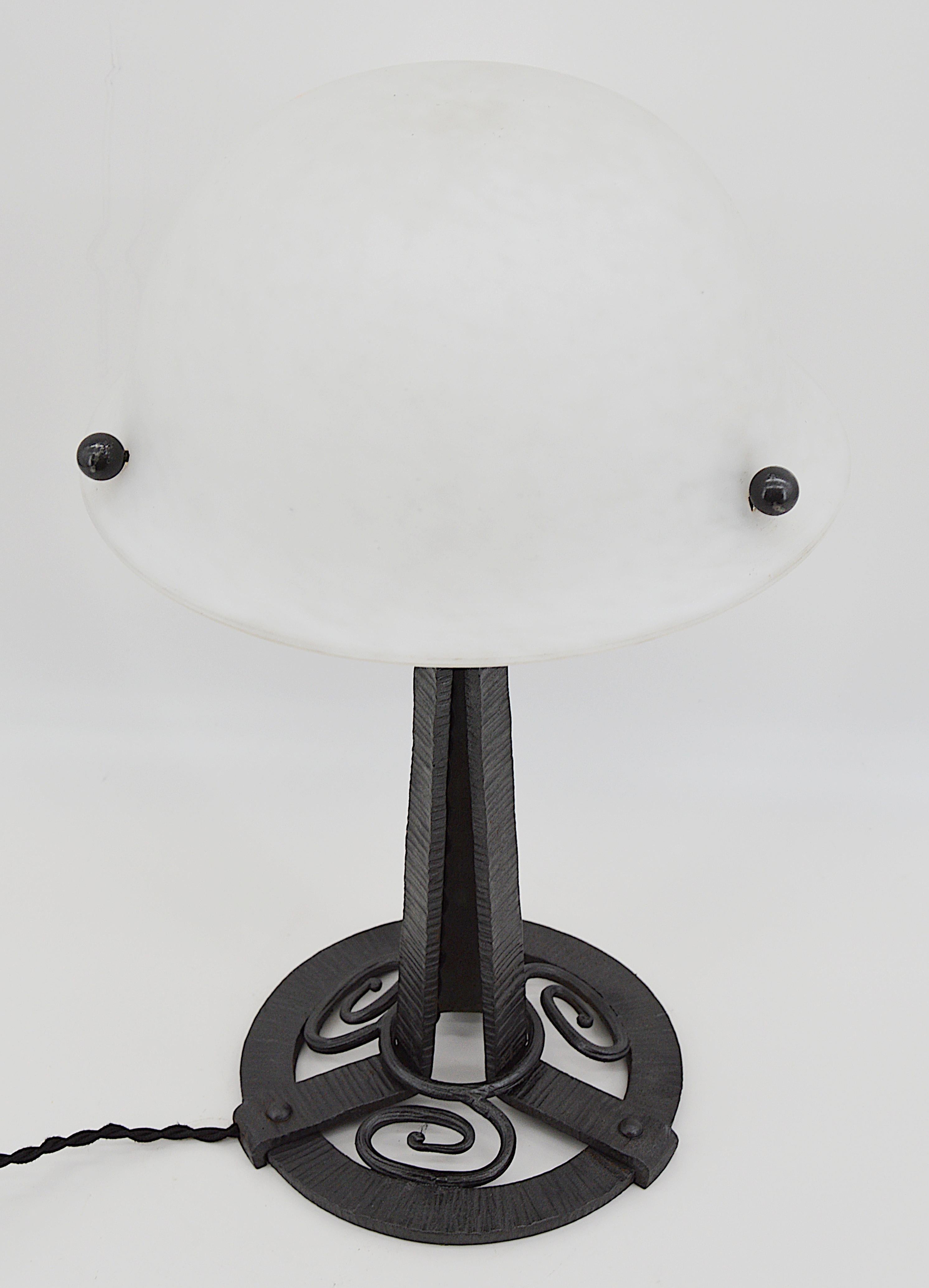 Early 20th Century French Art Deco Table Lamp, circa 1925 For Sale