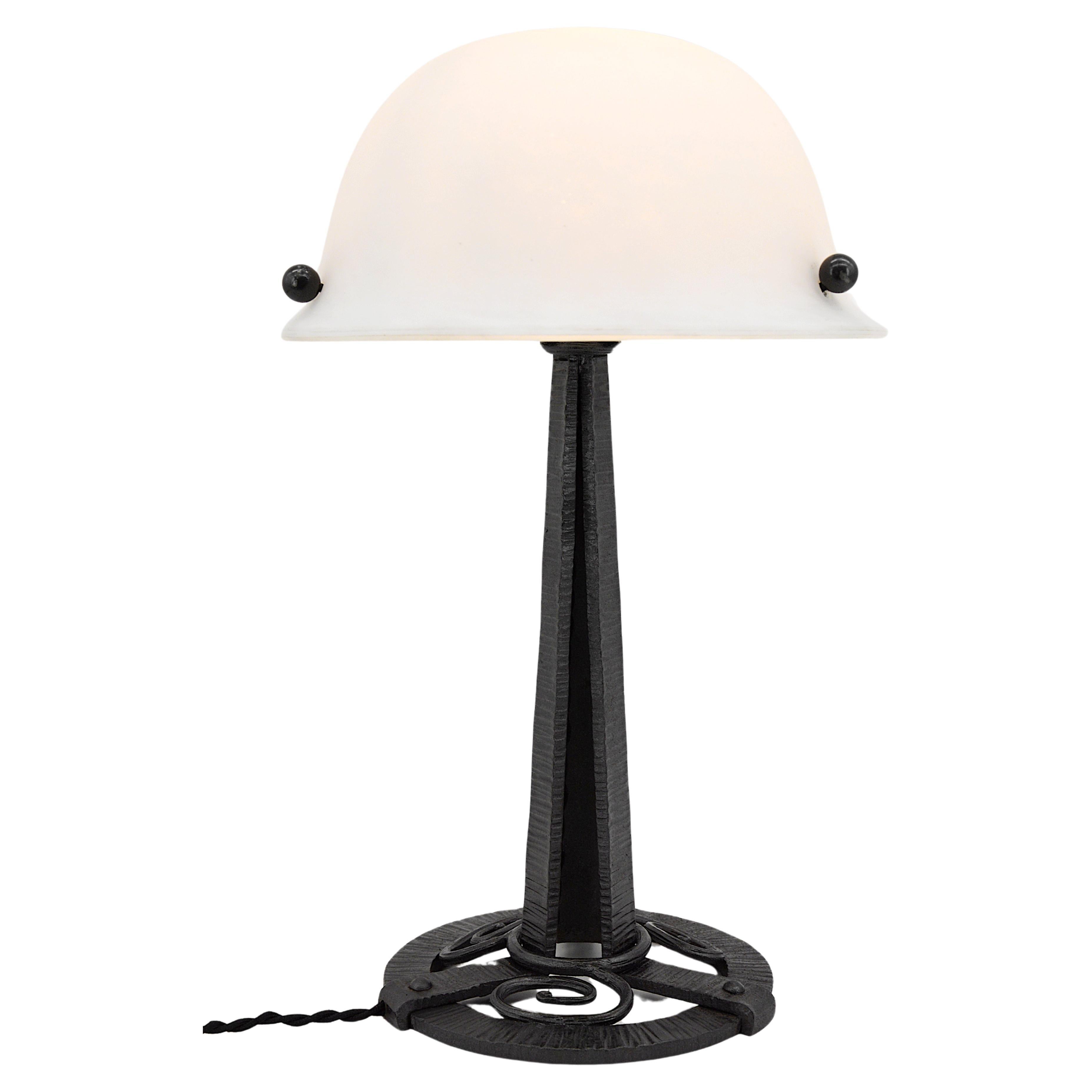 French Art Deco Table Lamp, circa 1925 For Sale