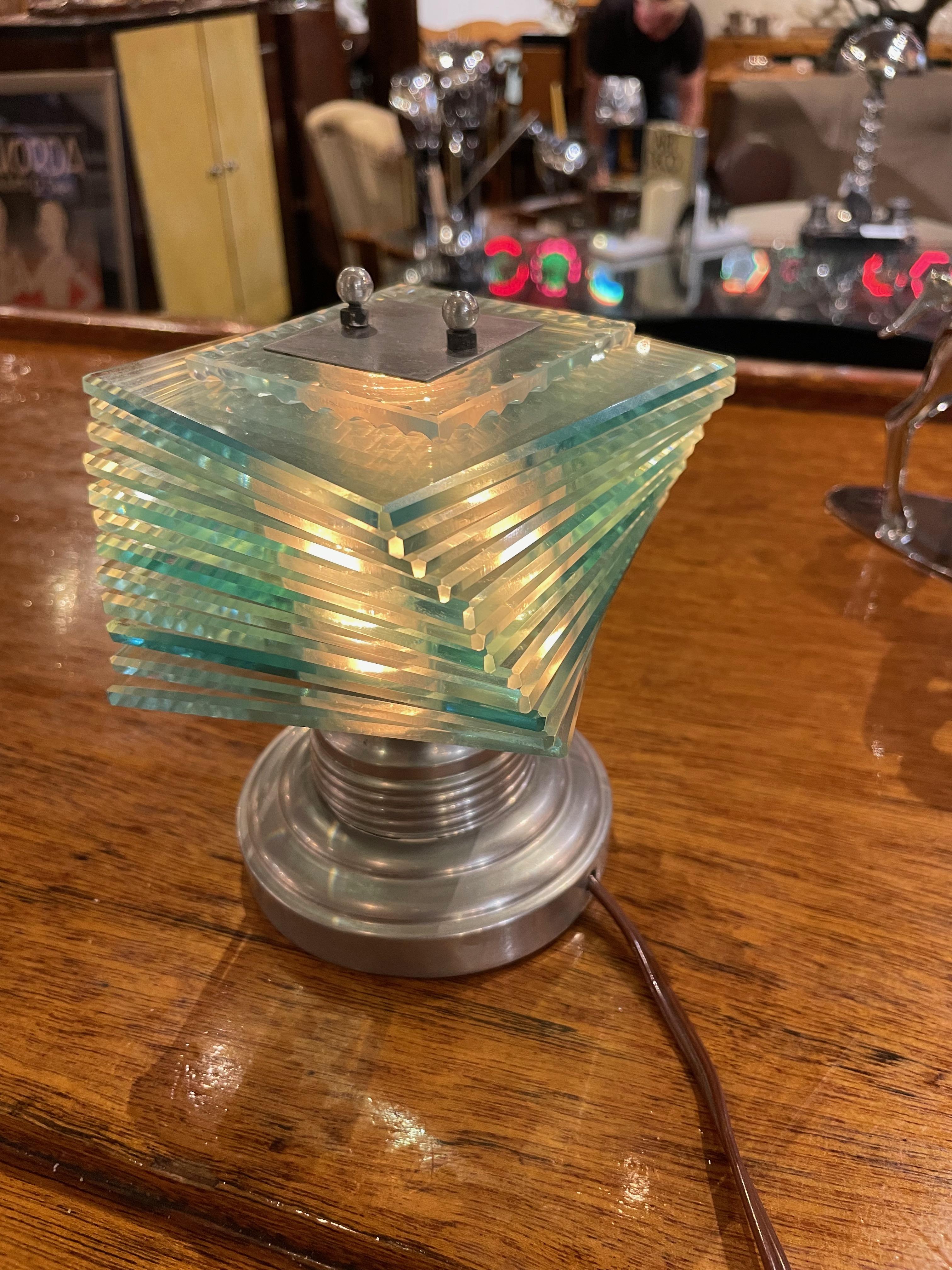 French Art Deco Table Lamp Classic Desny Design For Sale 4