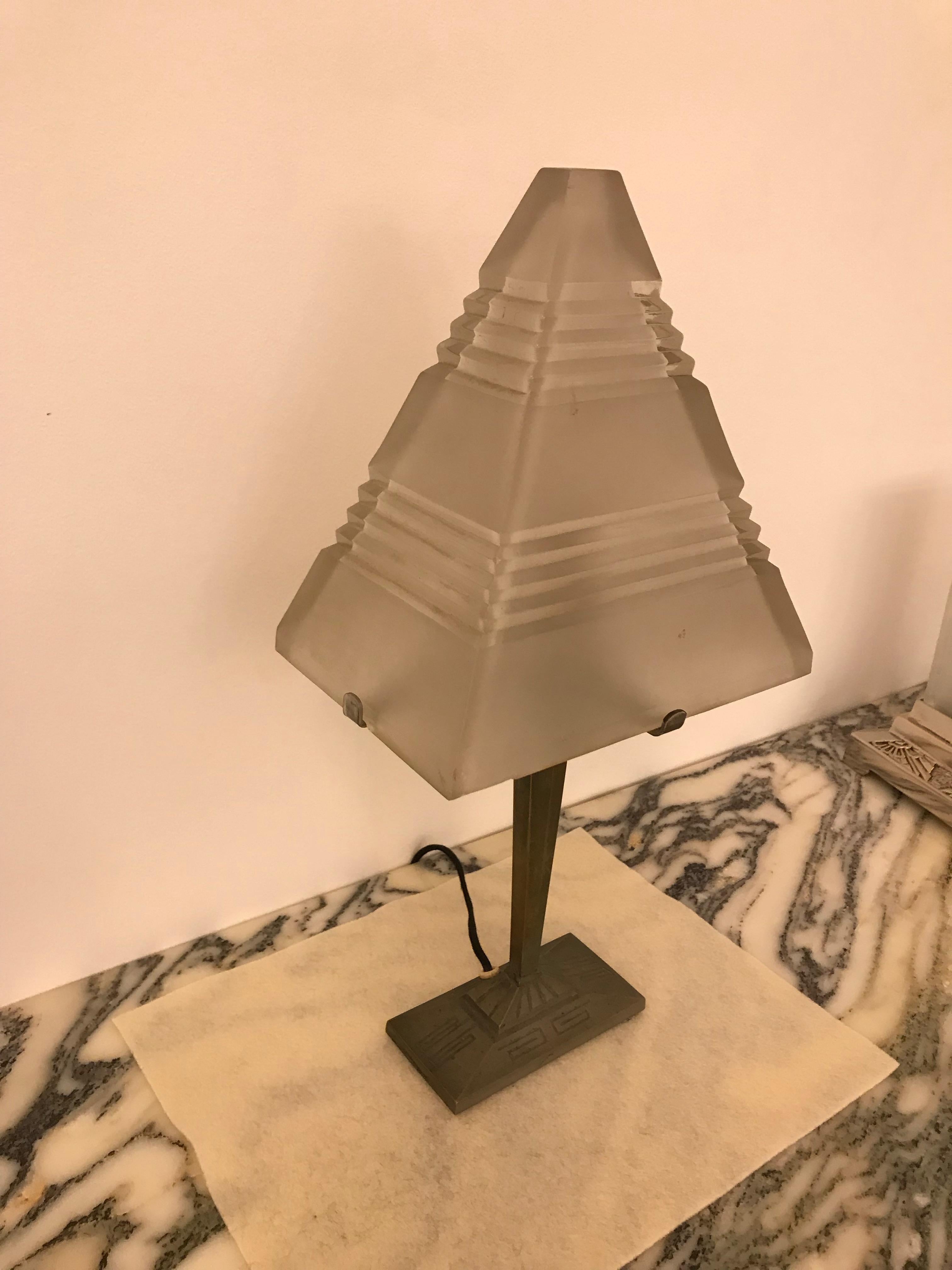 French Art Deco Table Lamp In Good Condition In North Bergen, NJ