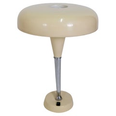 French Art Deco Table Lamp in Beige Lacquered Metal and Chromed Shaft
