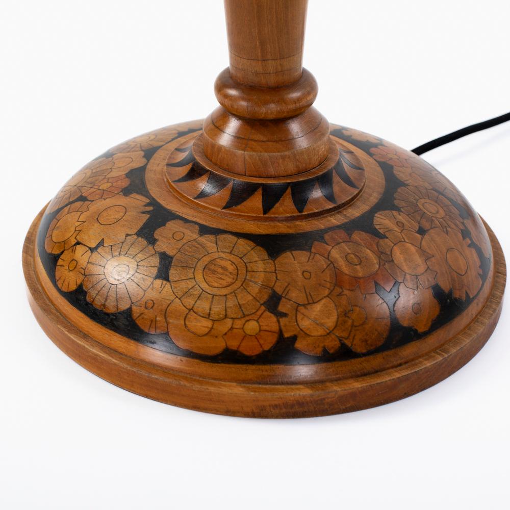 French Art Deco Table Lamp in Walnut with Stylized Floral Decoration 1920s For Sale 1