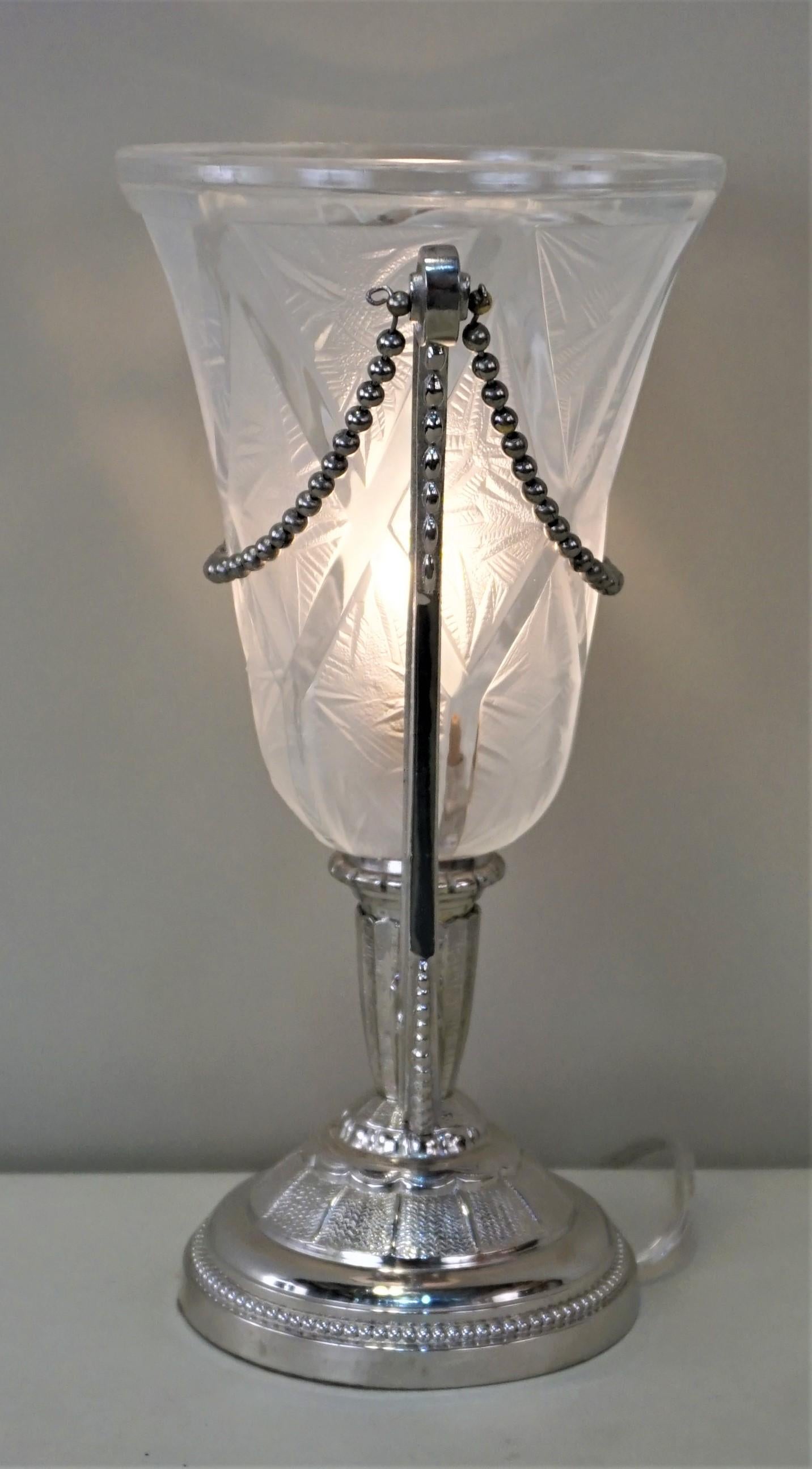 Glass French Art Deco Table Lamp by Verrerie des Hanots