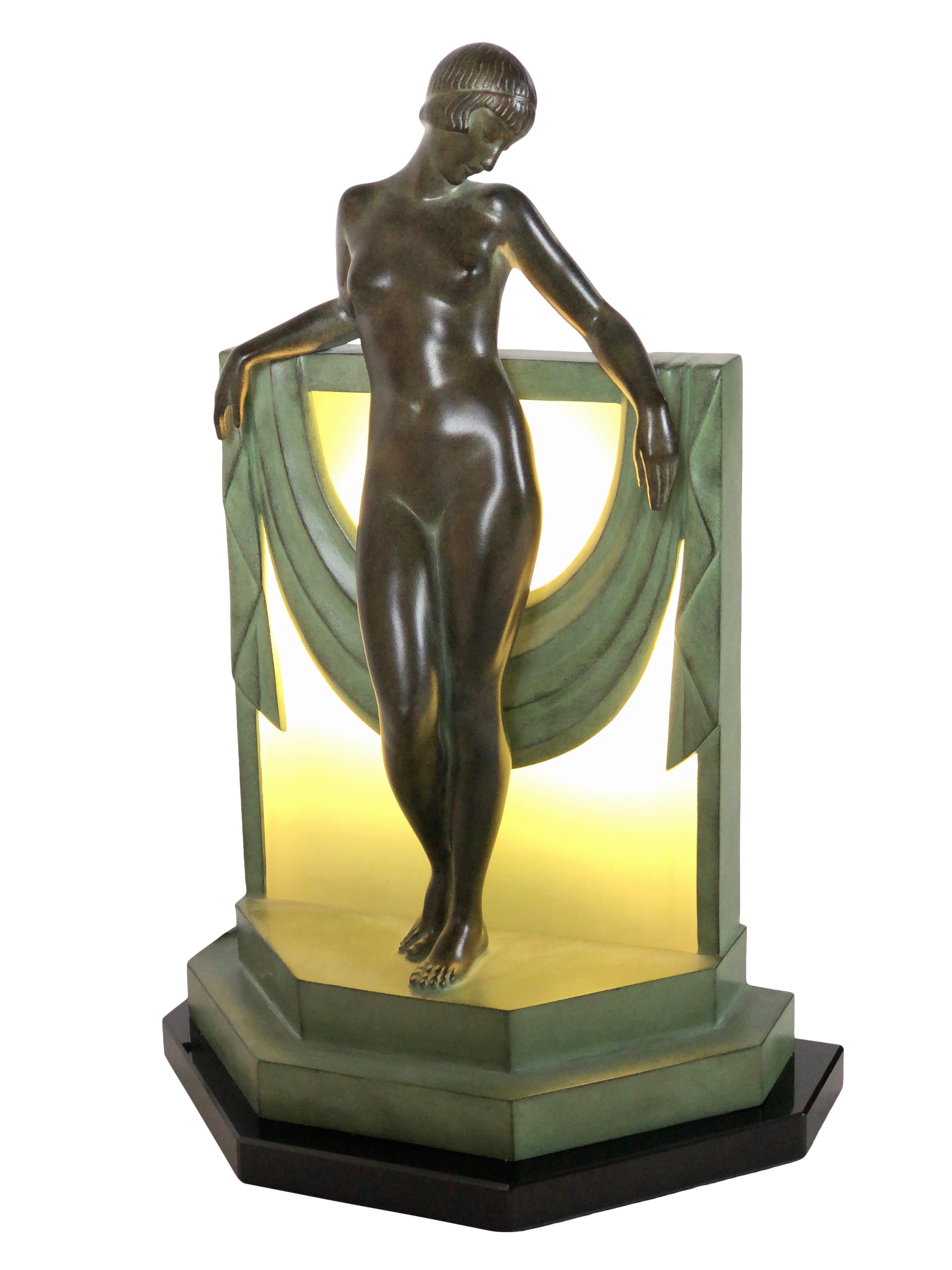 French Art Deco Table Lamp Serenite Sculpture by Fayral Original Max Le Verrier In Good Condition For Sale In Ulm, DE