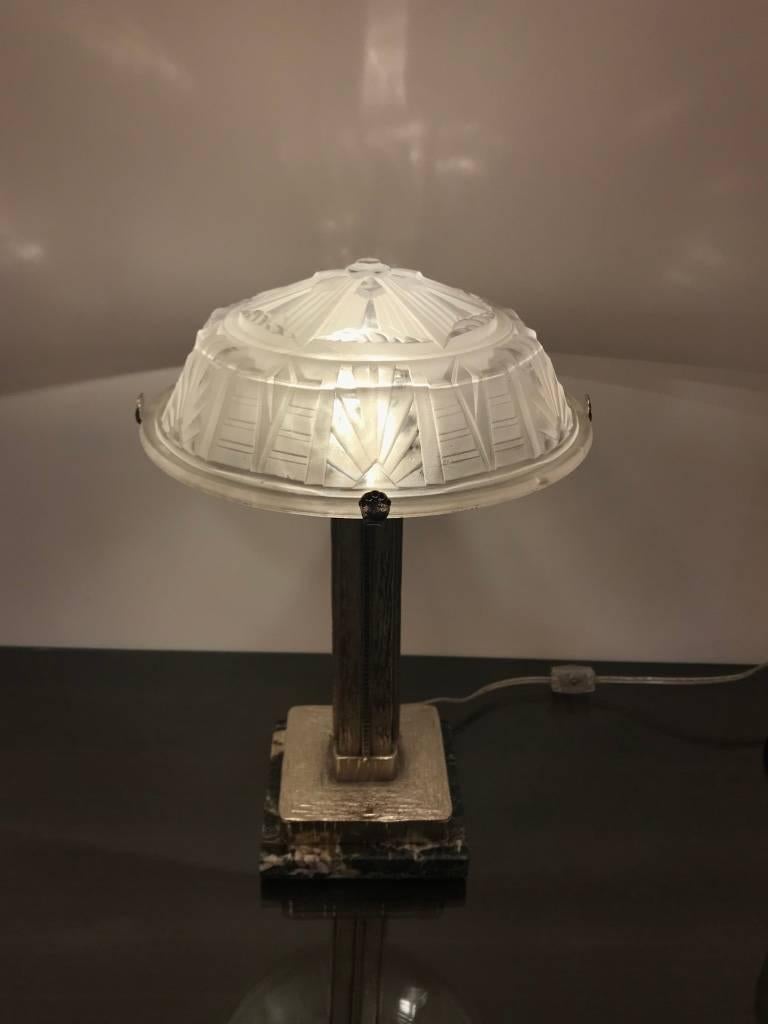 French Art Deco Table Lamp Signed by Muller Frères Luneville For Sale 6