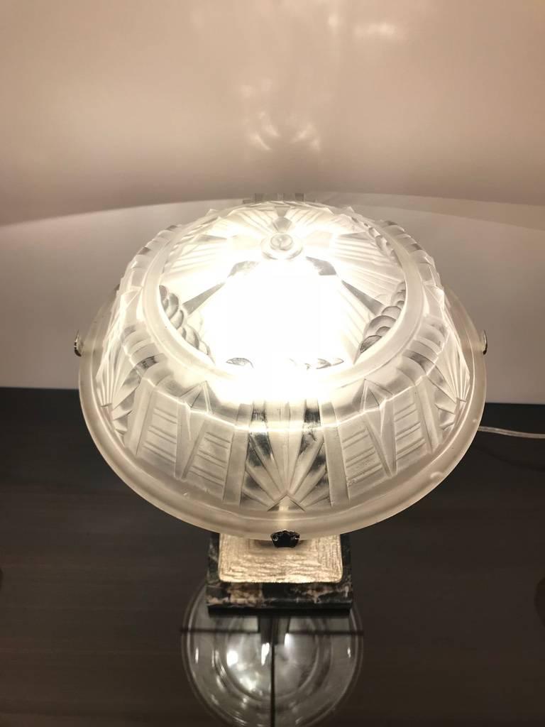 French Art Deco Table Lamp Signed by Muller Frères Luneville For Sale 7