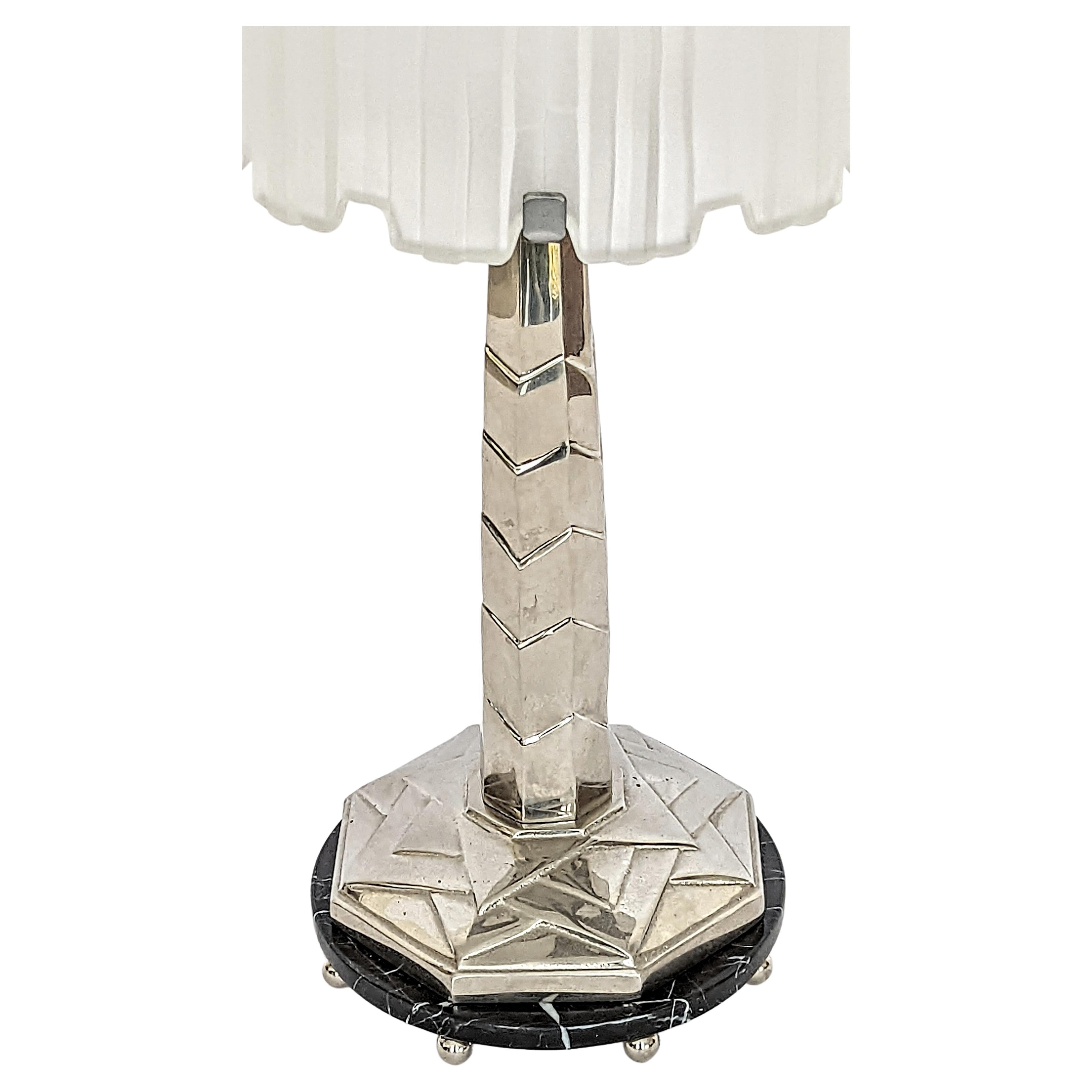 French Art Deco Table Lamp Signed by Sabino (pair available) In Excellent Condition For Sale In Long Island City, NY