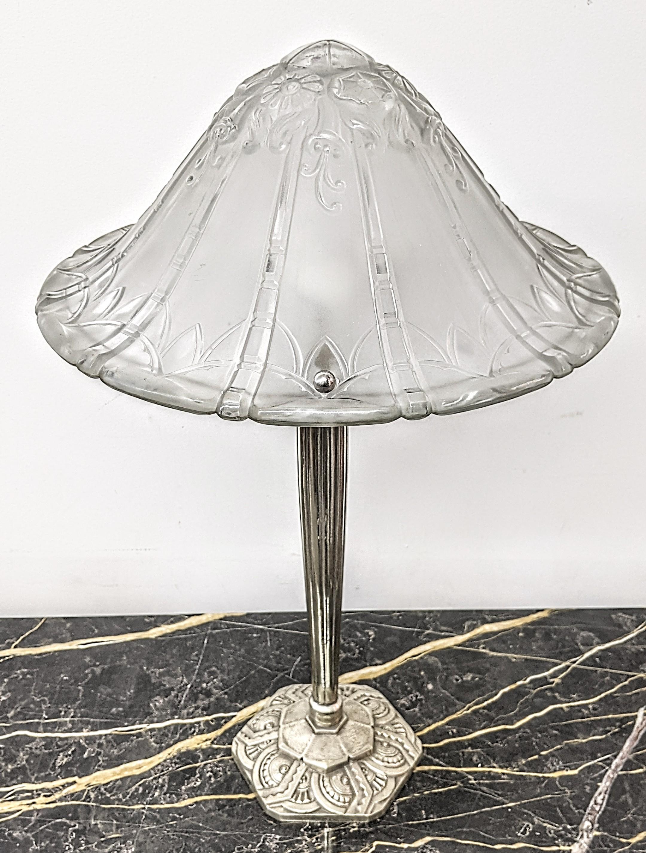 Cast French Art Deco Table Lamp Signed Lorrain Nancy France For Sale