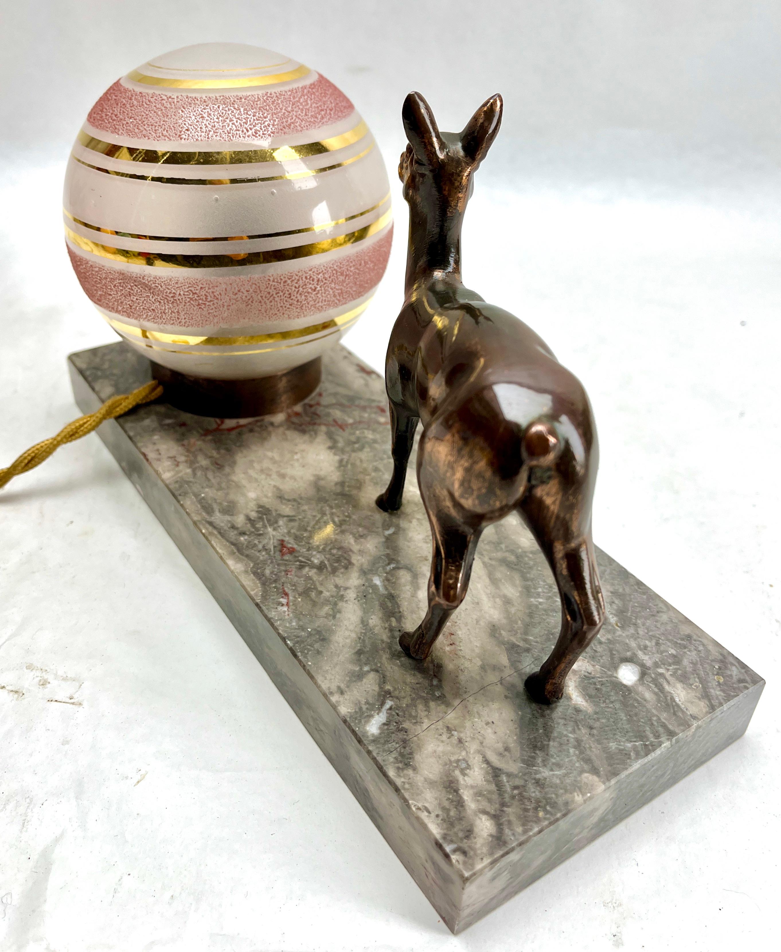 French Art Deco Table Lamp with stylized Spelter Representation of a Deer  For Sale 5