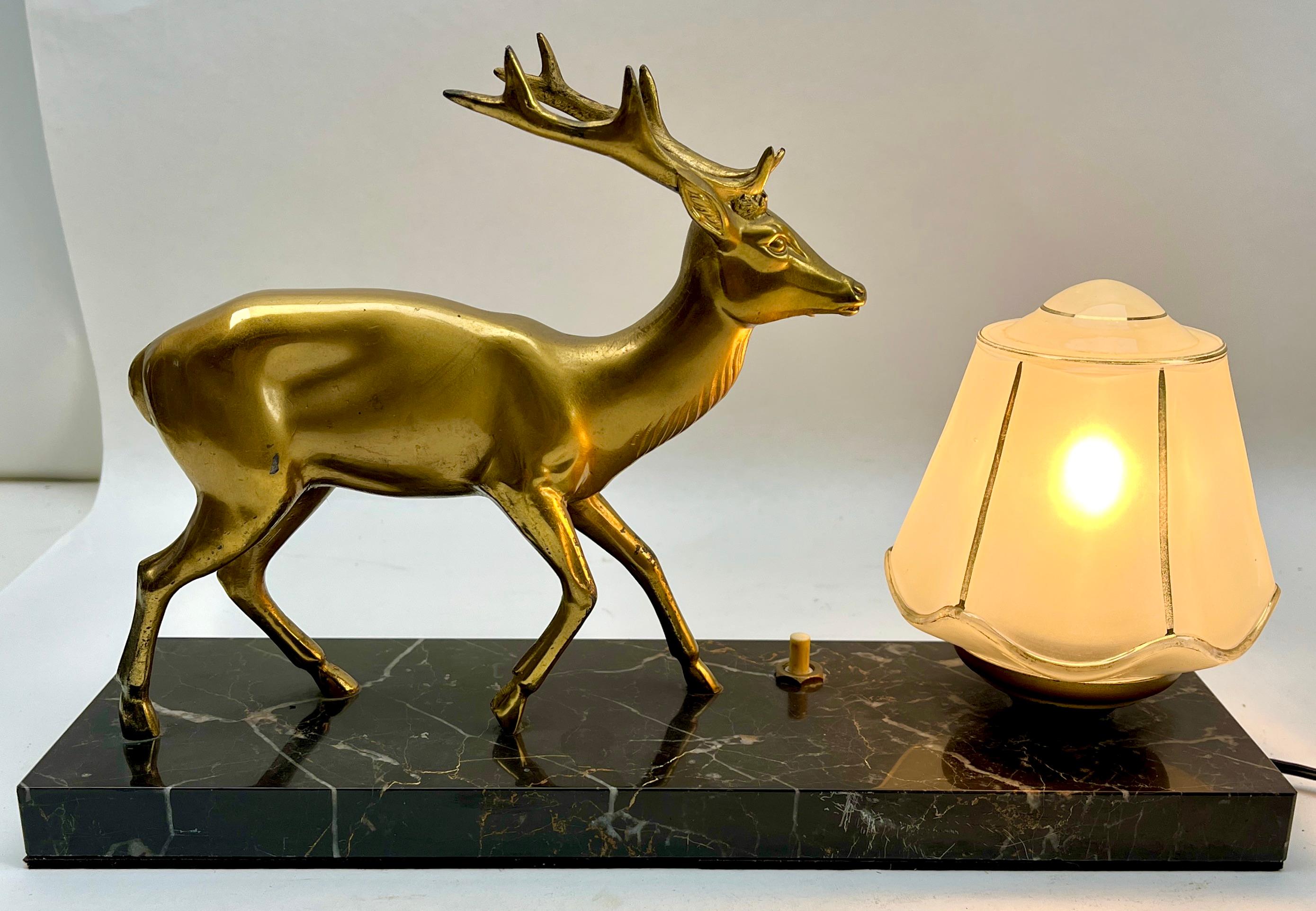 Art Glass French Art Deco Table Lamp with stylized Spelter Representation of a Deer  For Sale