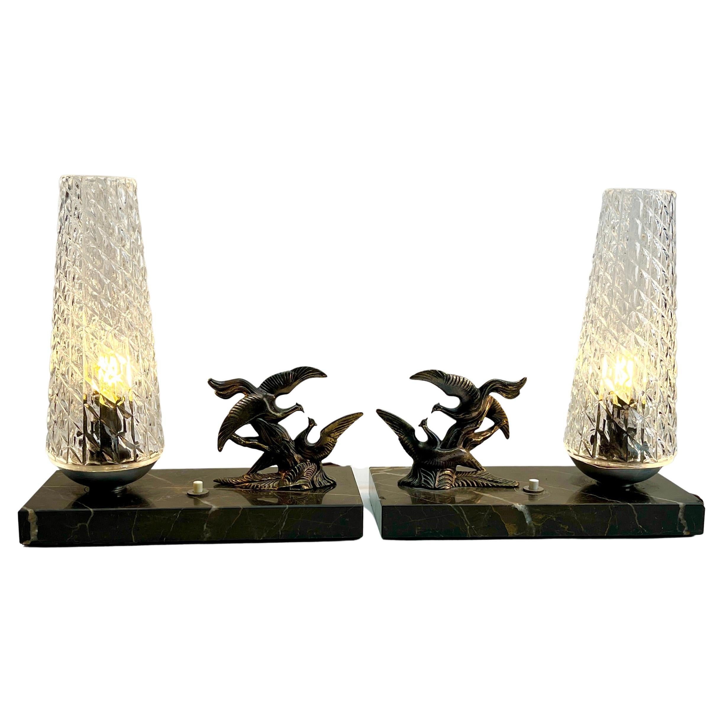Lampes de table Art déco françaises avec motif d'oiseaux en zinc brut
