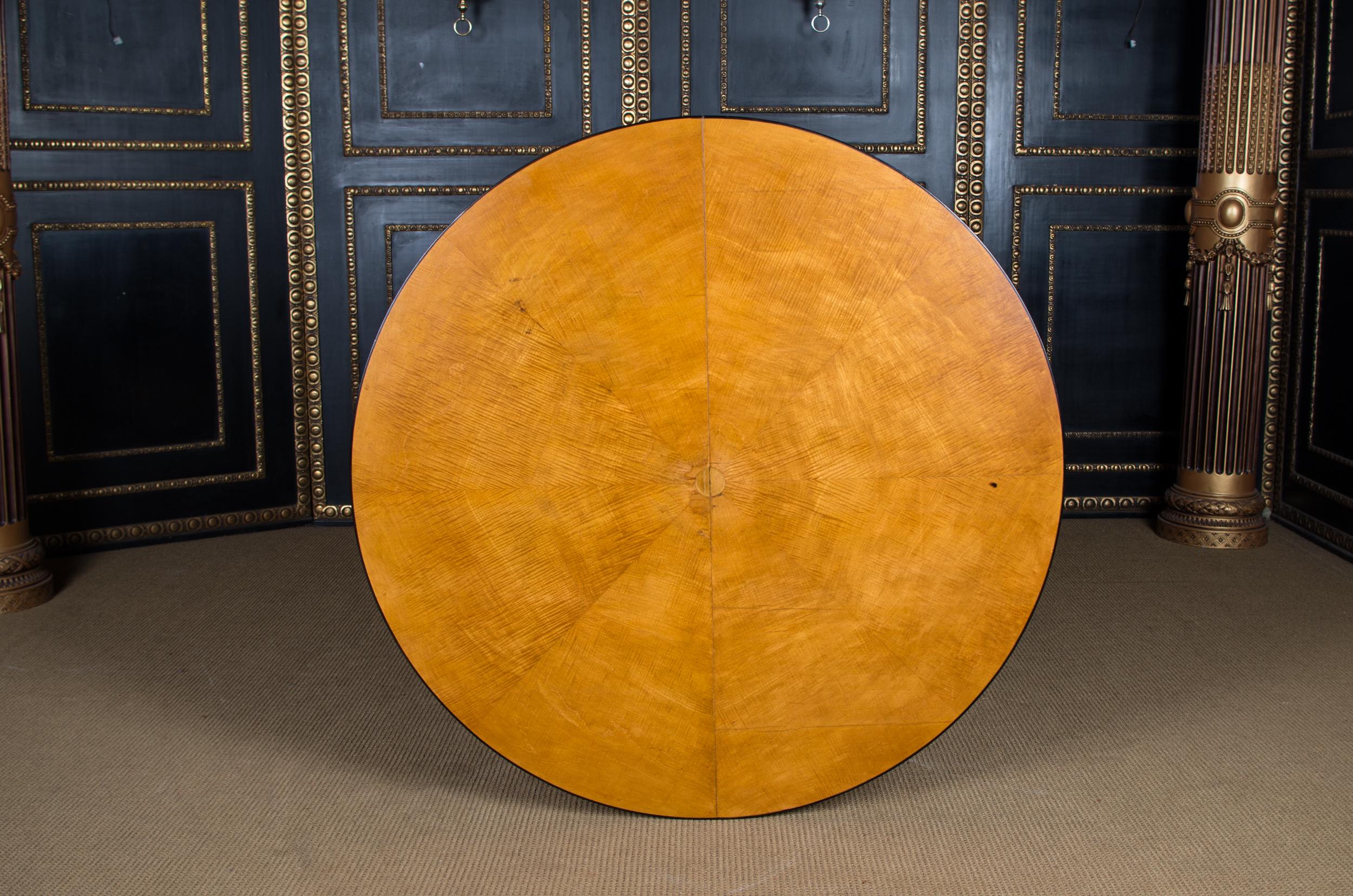 20th Century French Art Deco Table with Exotic Veneer