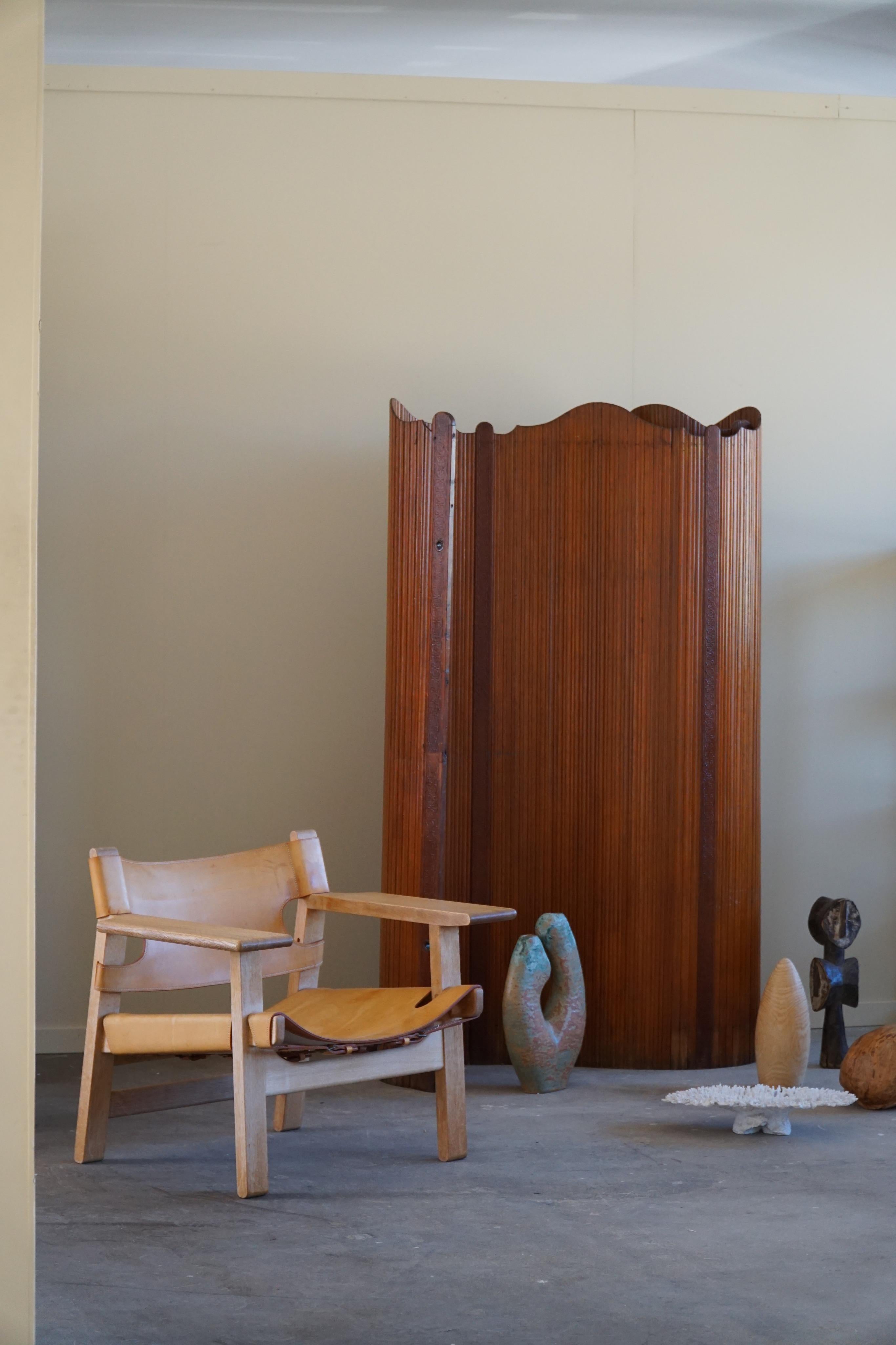 Mid-Century Modern French Art Deco Tambour Room Divider in Pine, 1930s