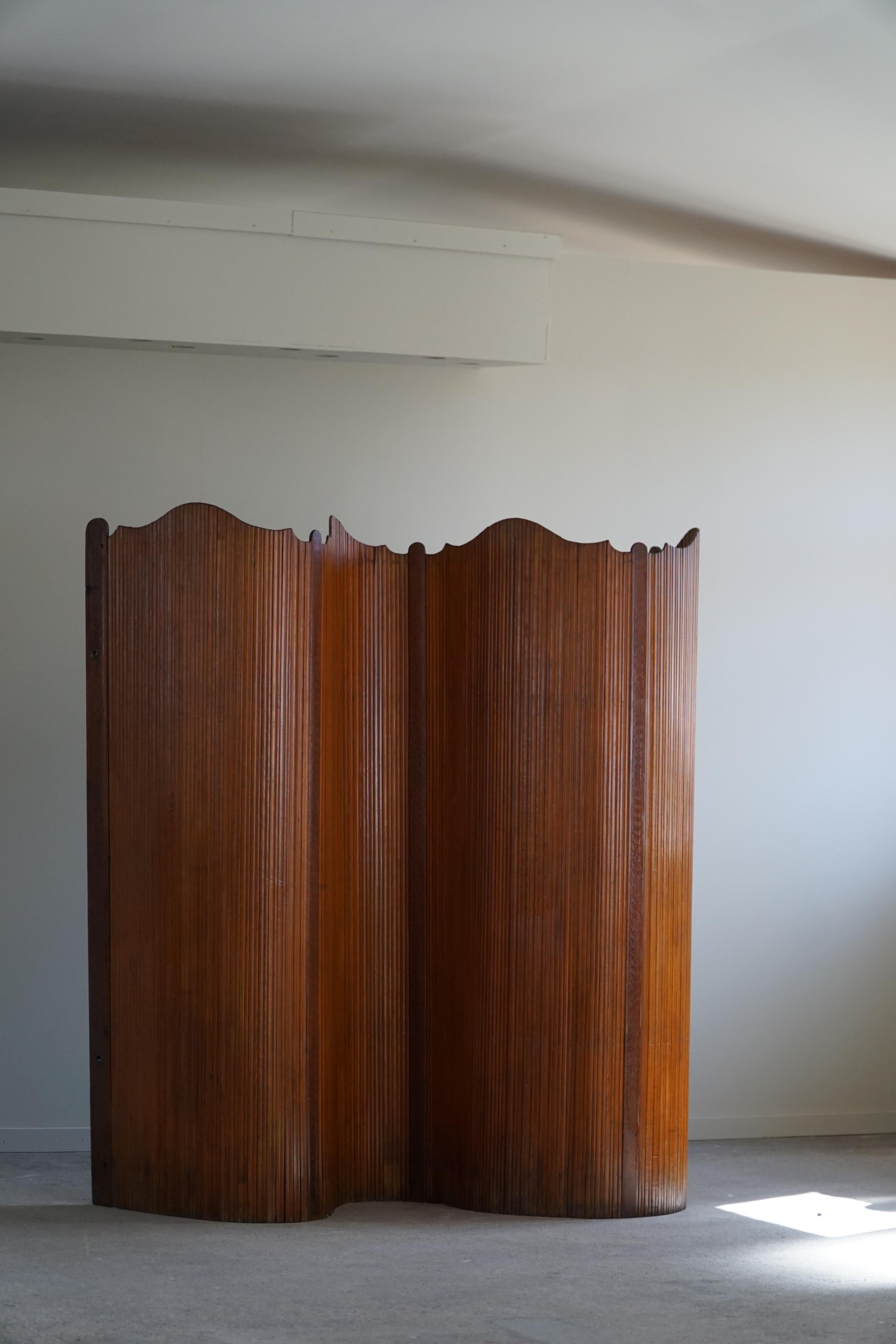 French Art Deco Tambour Room Divider in Pine, 1930s 4