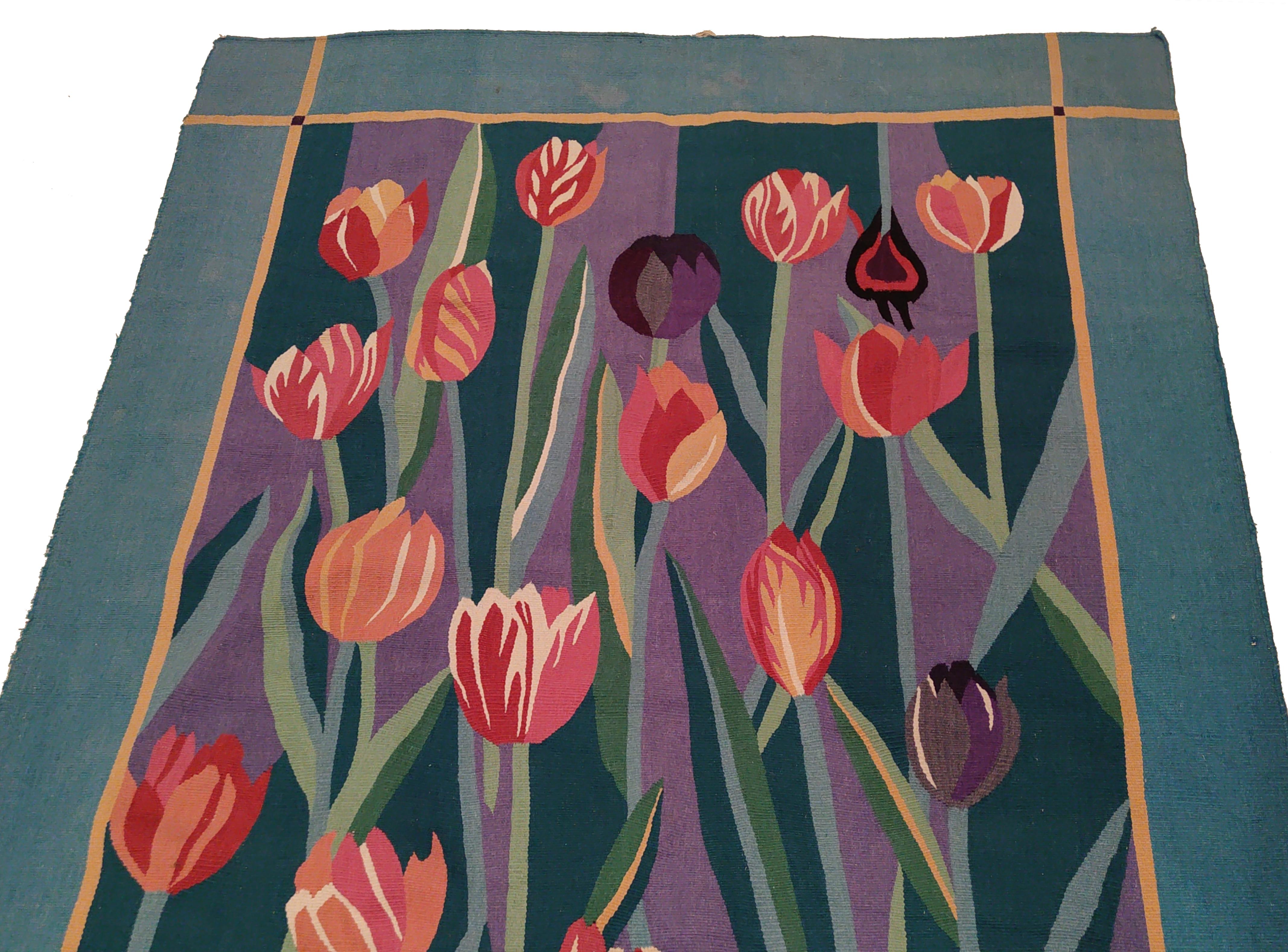 French Art Deco Tapestry Rug with Tulips Signed AS In Good Condition For Sale In Milan, IT