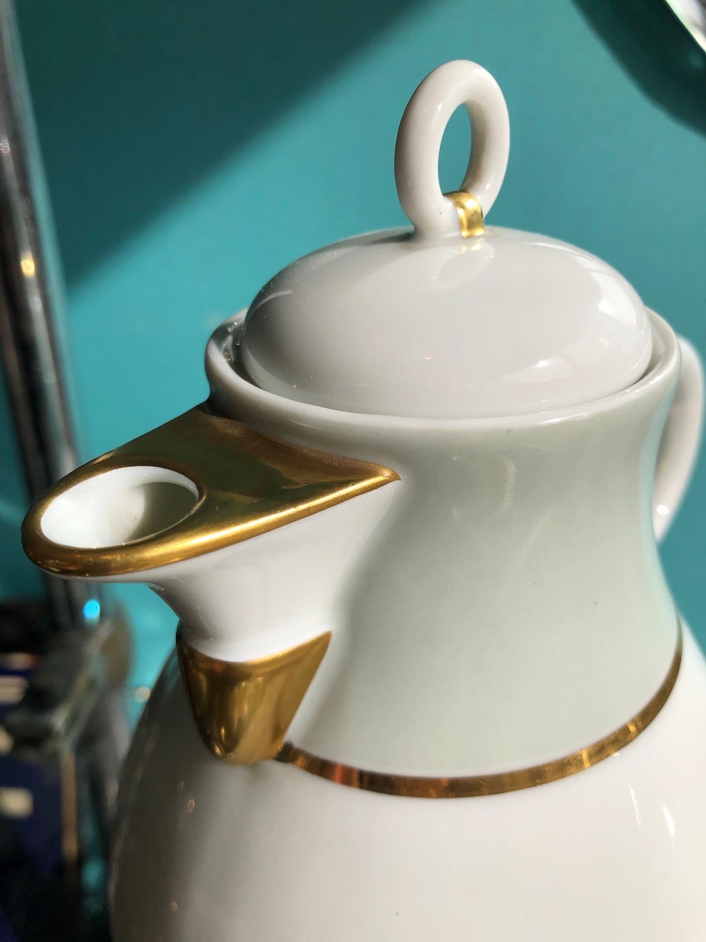 French Art Deco Tea / Coffee Set Model Ruhlmann Porcelaine de Limoges A. Vignaud In Excellent Condition For Sale In Crespieres, FR