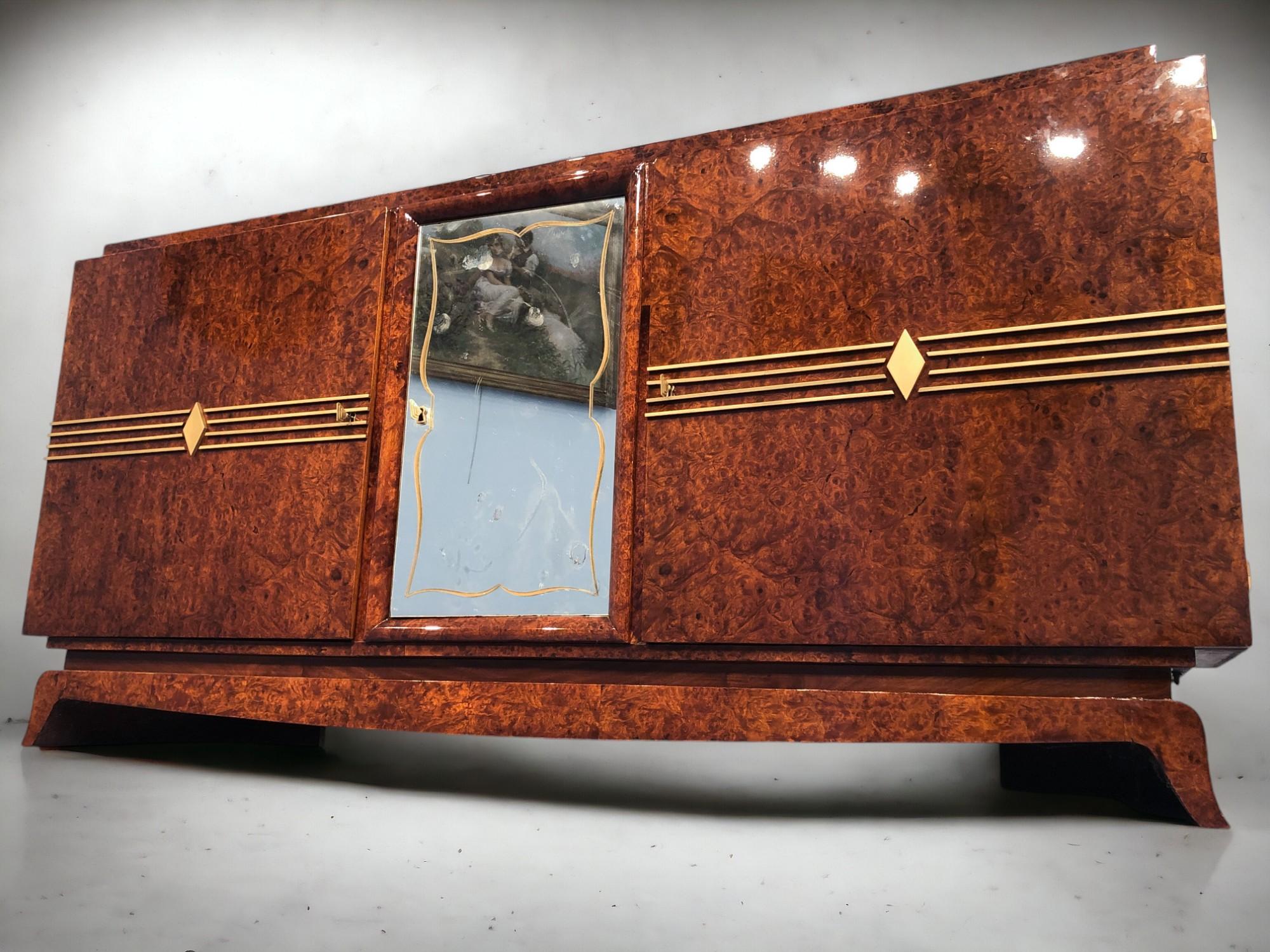 Français Enfilade Art Déco français en thuya, années 1940 en vente