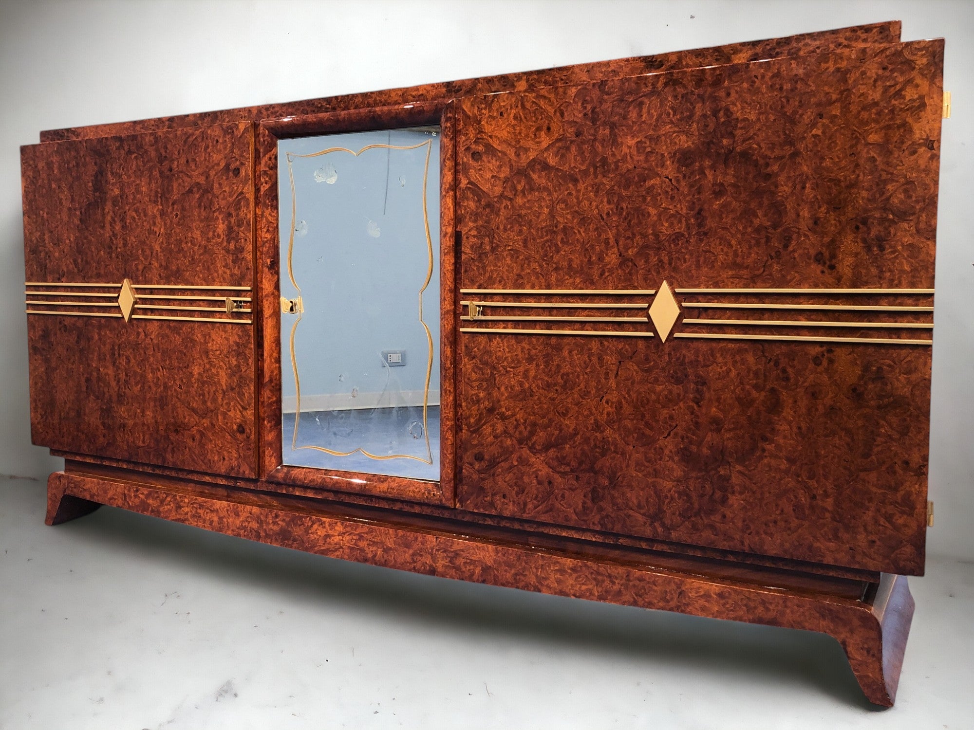 French Art Deco Thuya Sideboard, 1940s