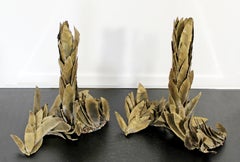 Paar französische Art-Déco-Tischskulpturen mit Blattmotiv aus Messing im Fackelschliff