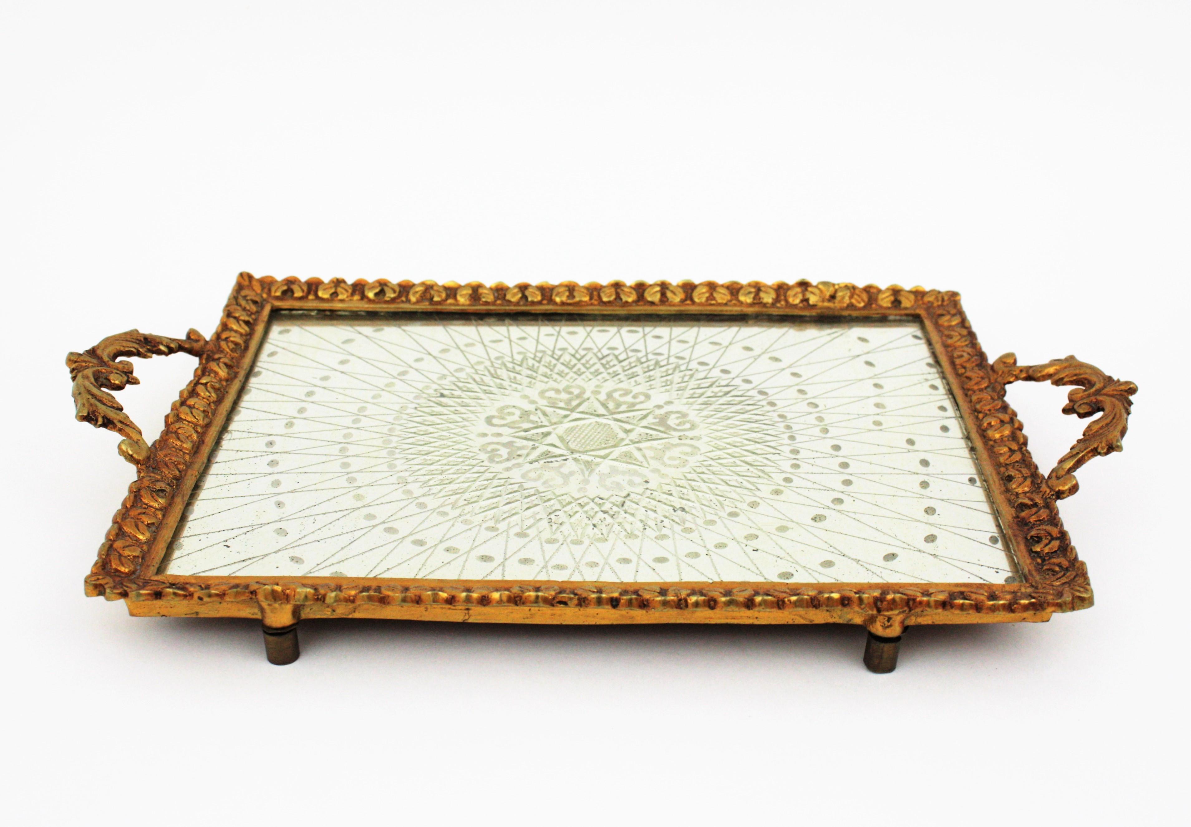 Bandeja Art Decó Francesa con Motivo de Estrella, Bronce y Espejo Grabado en venta 2