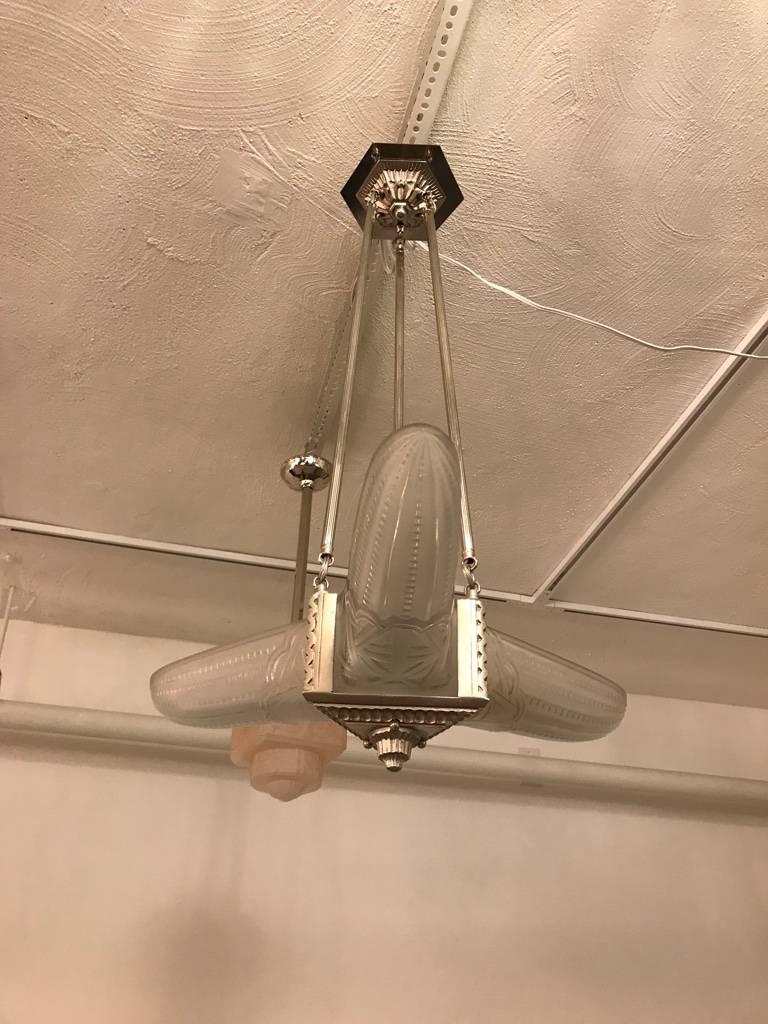 French Art Deco Triangular Starburst Chandelier In Excellent Condition For Sale In North Bergen, NJ