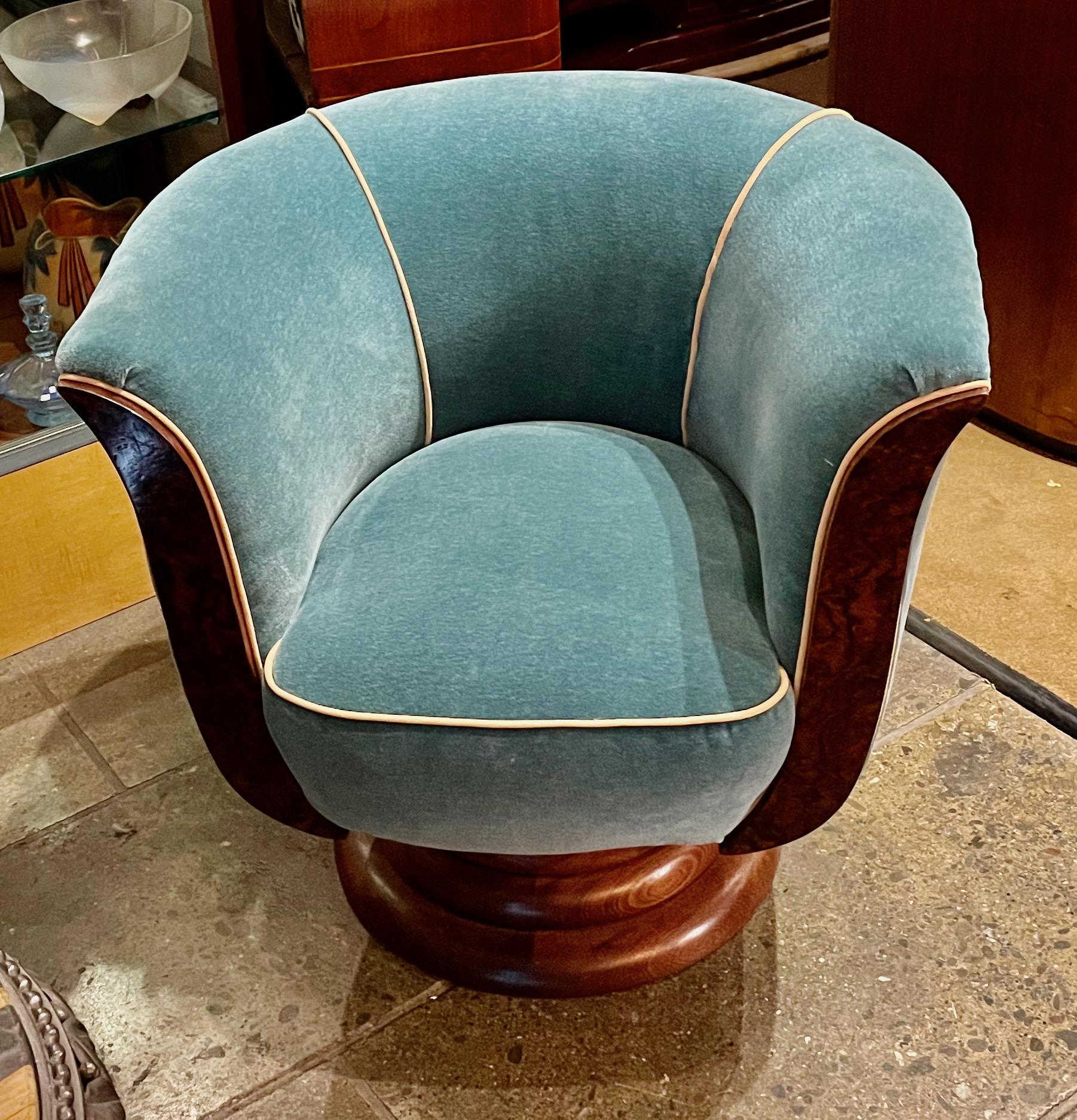 Mid-20th Century French Art Deco Tulip Swivel Chairs Mohair