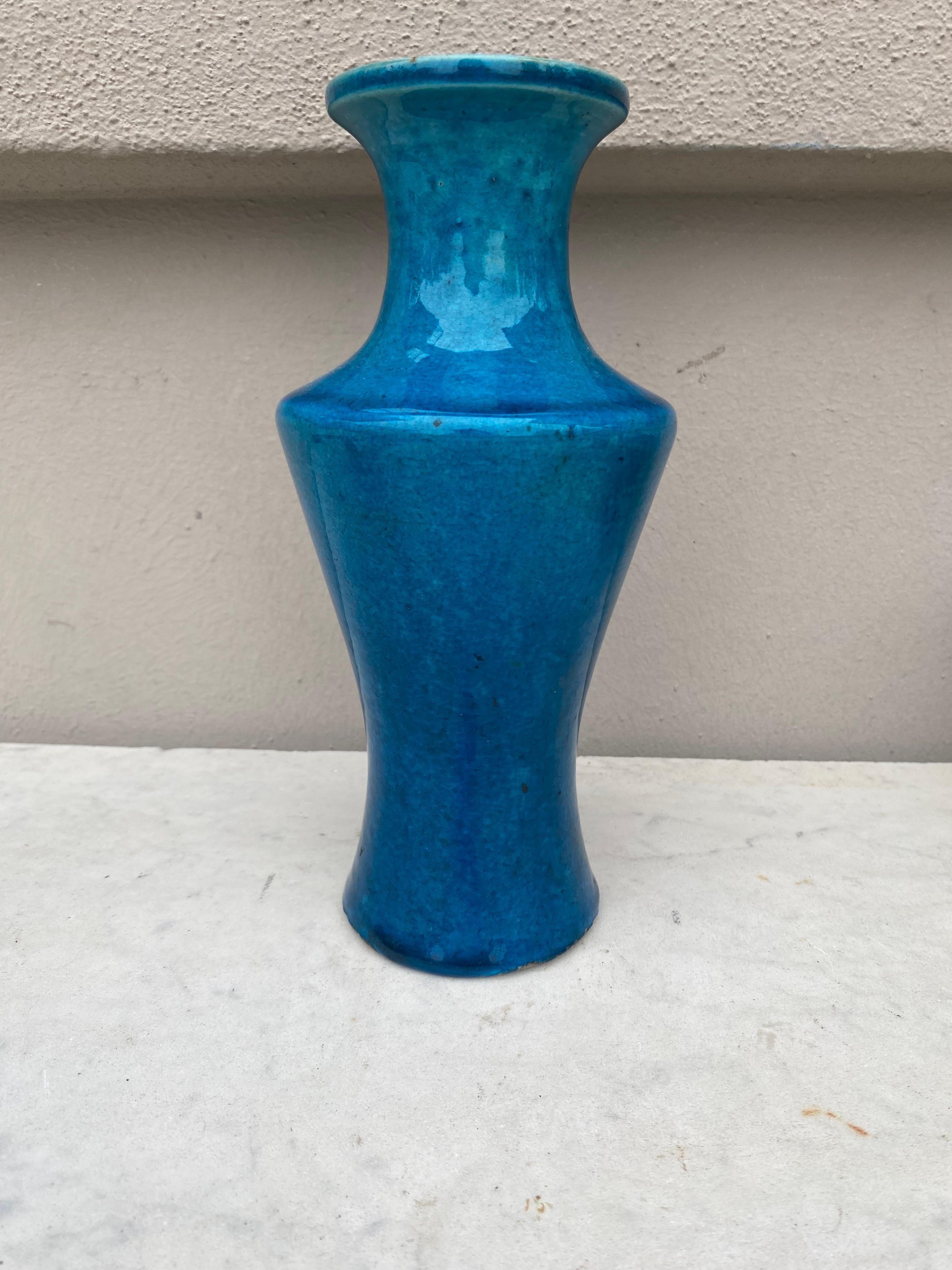 Français Vase Art Déco français turquoise Lachenal  en vente