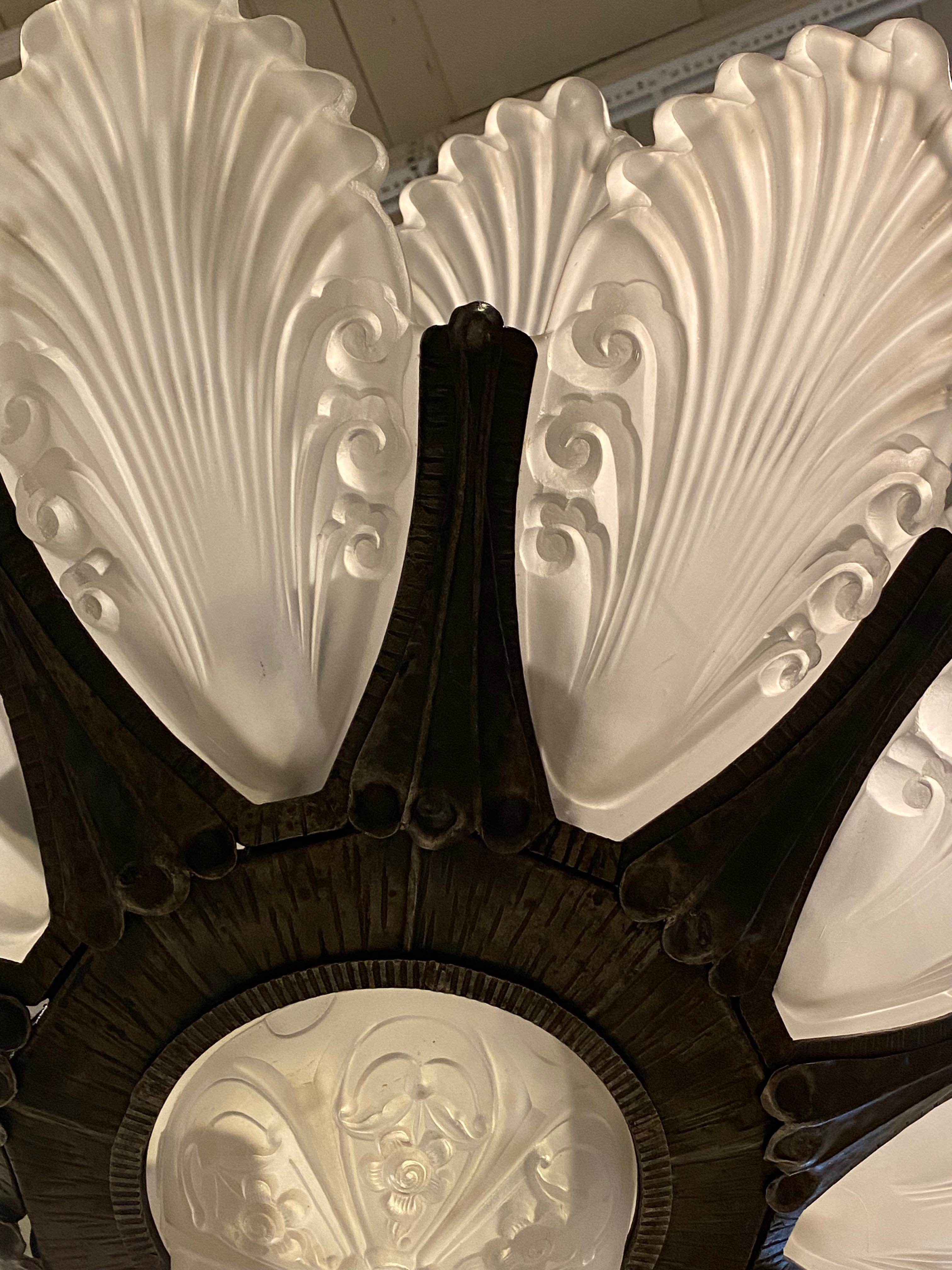 Lampadario francese Art Deco a due piani in vendita 1