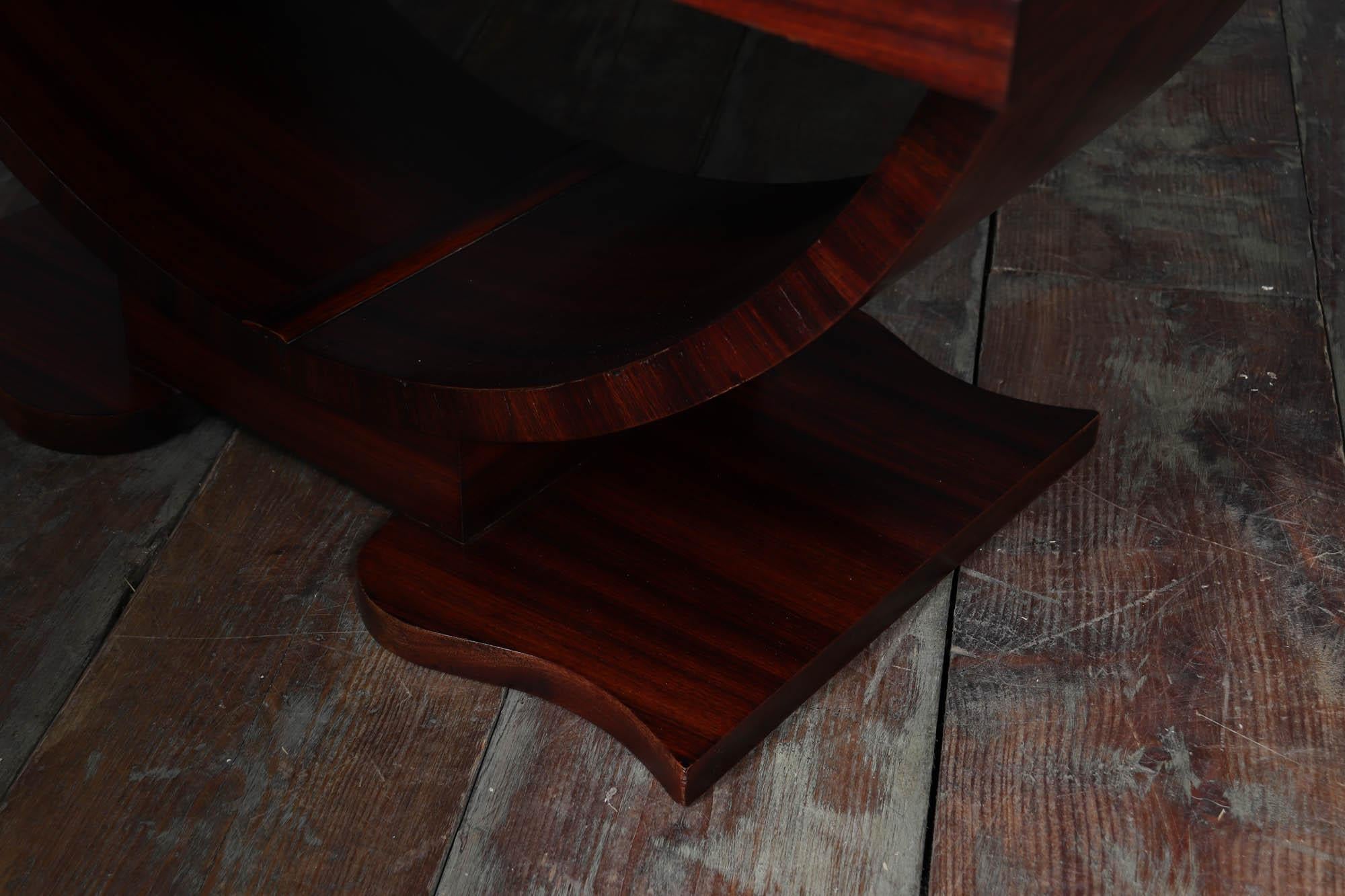 Bois de rose Table basse Art déco française à base en U en vente