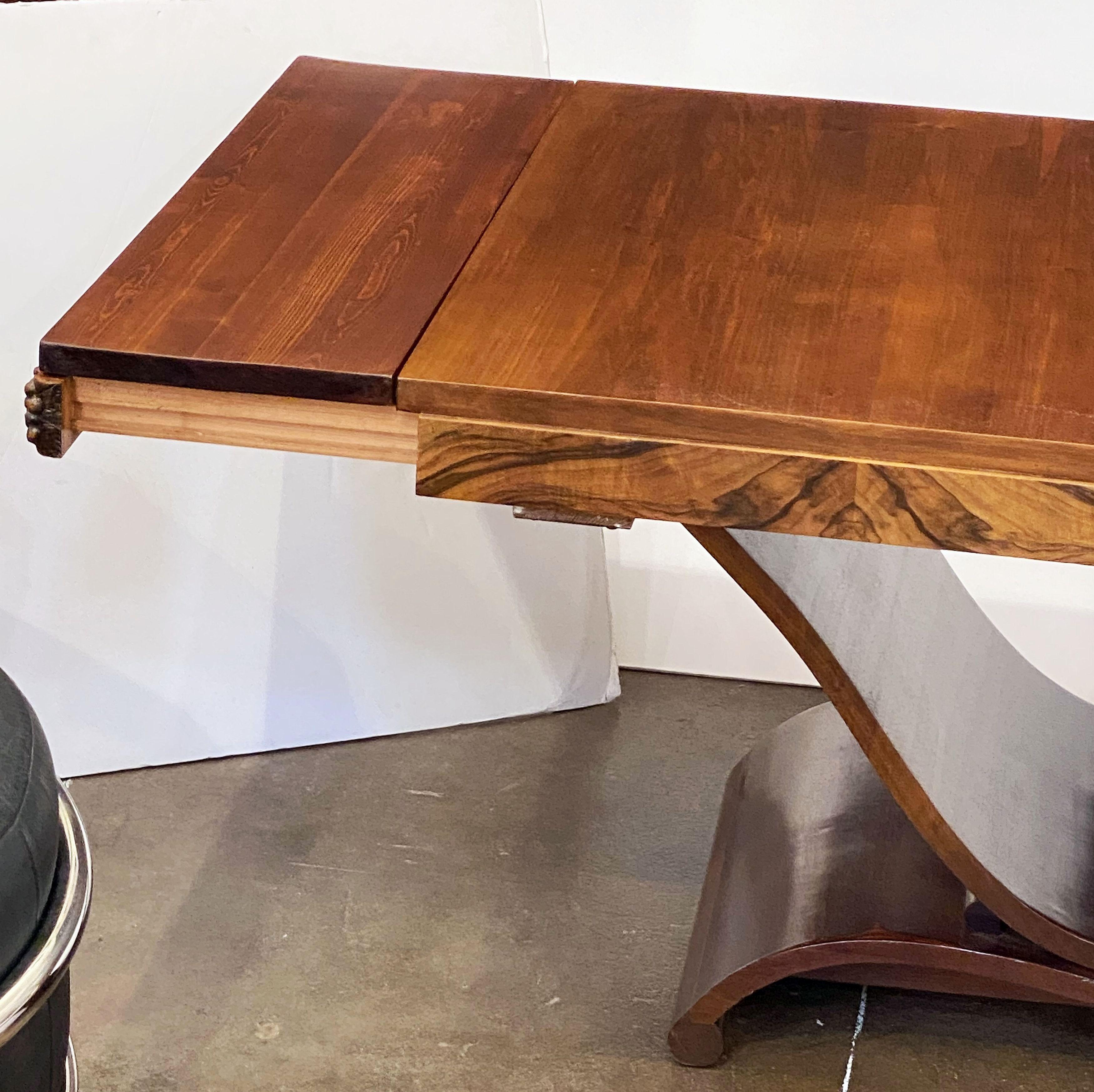 Mesa de Comedor Art Decó Francesa en Forma de U con Hojas Extensibles en venta 11