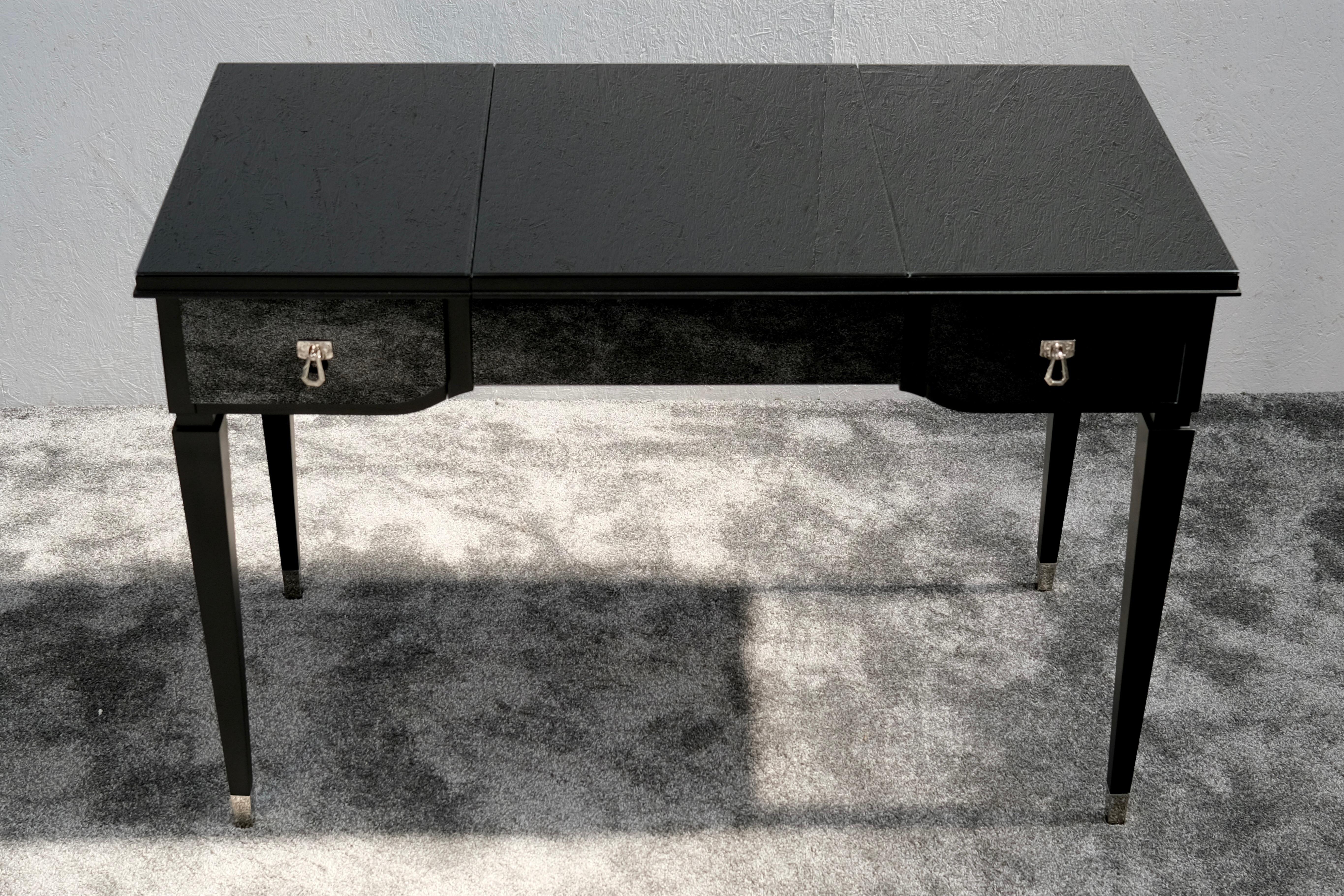 Francese Tavolino da toeletta o vanità francese Art Déco in nero lucido e legno di ciliegio, anni '30 in vendita