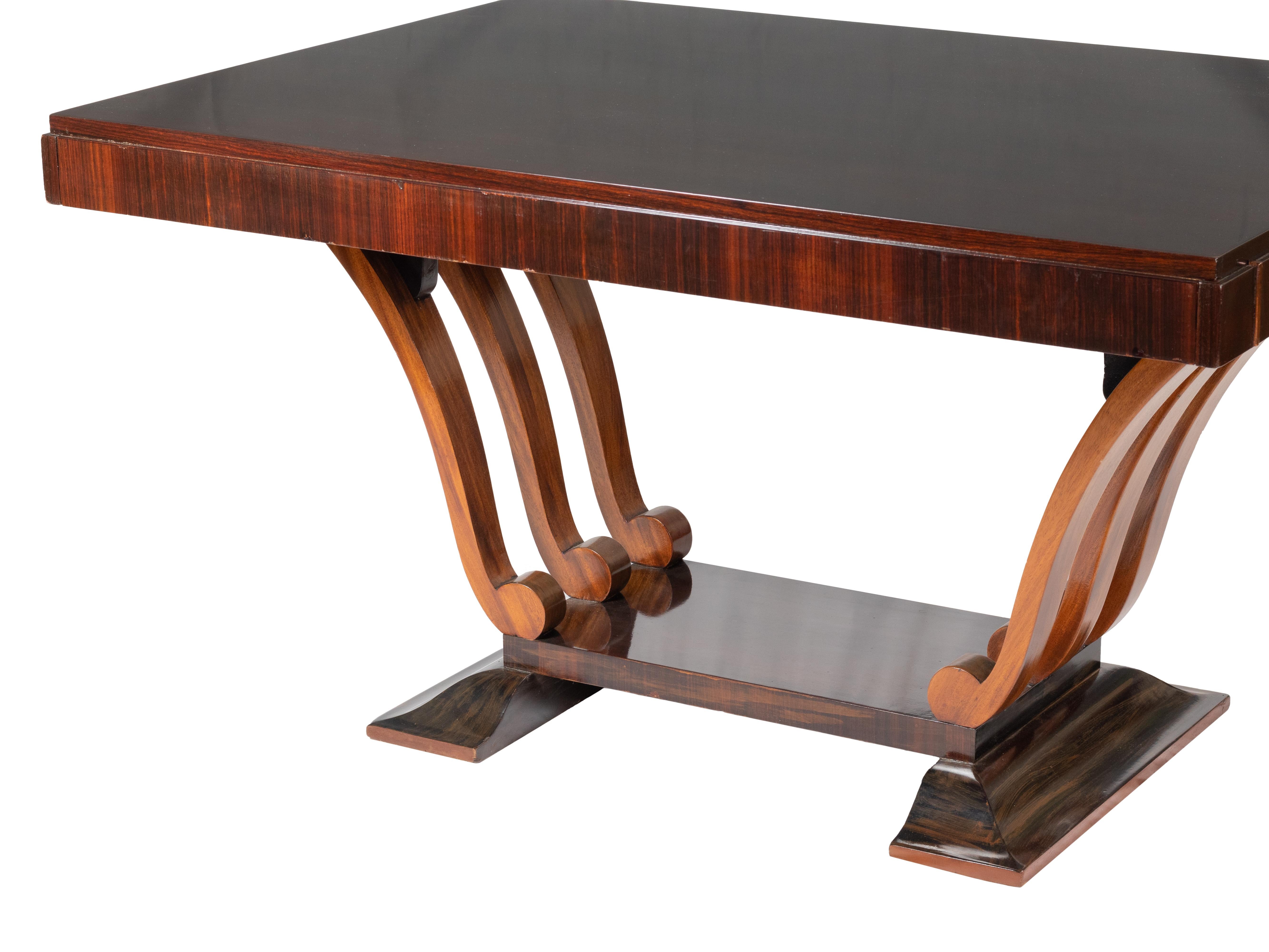 Mesa de comedor francesa Art Decó chapada con extensiones, años 30 siglo XX en venta