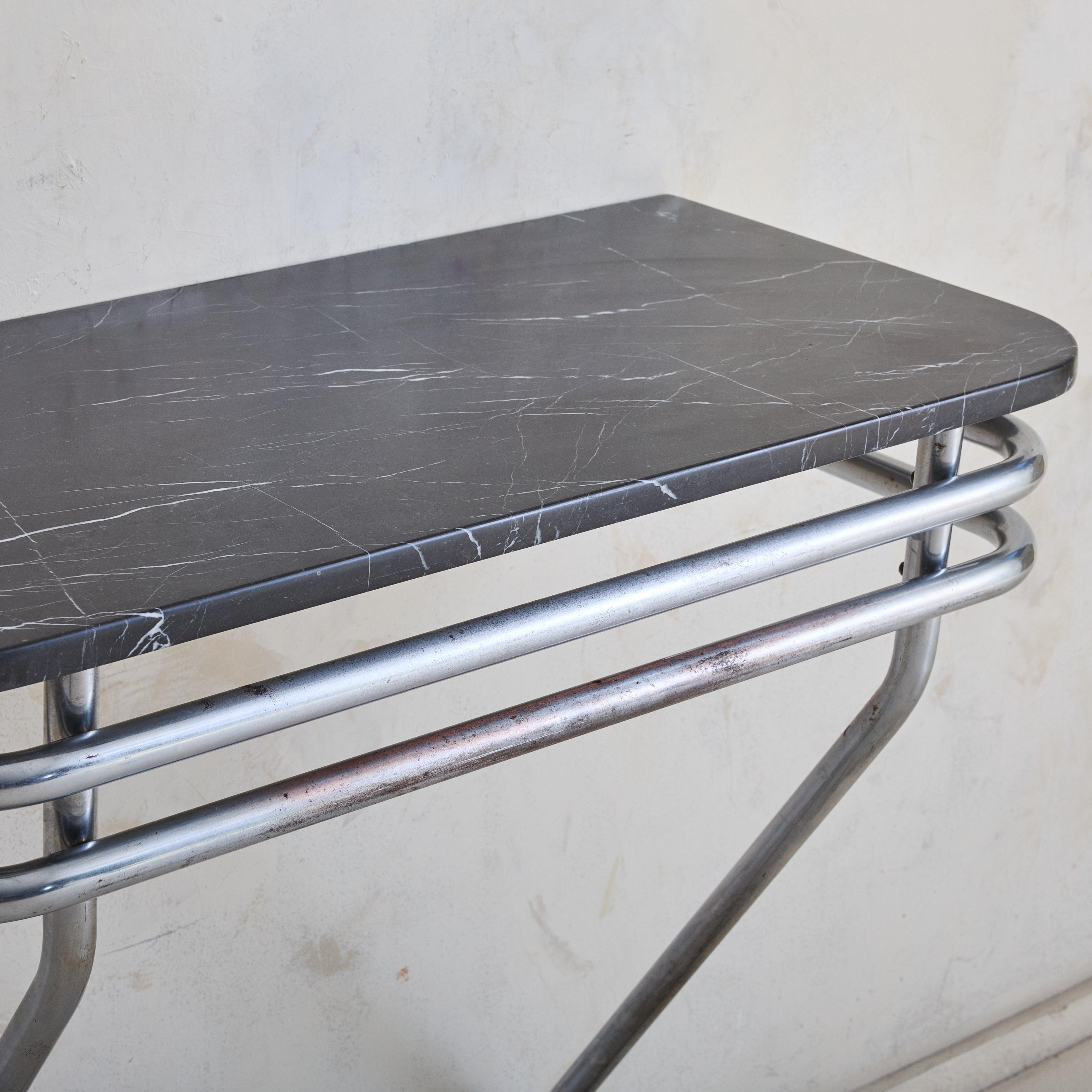 Console a muro in stile Art Déco francese con piano in marmo nero, anni '40 - 2 disponibili In condizioni buone in vendita a Chicago, IL