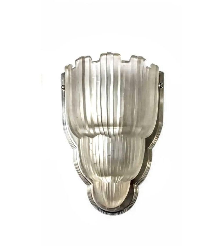20th Century Pair of French Art Deco Wall Sconces by Sabino