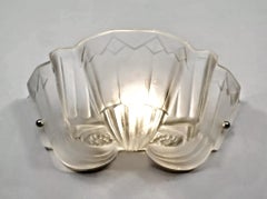 Paire d'appliques murales Art déco françaises signées par F. Hubens